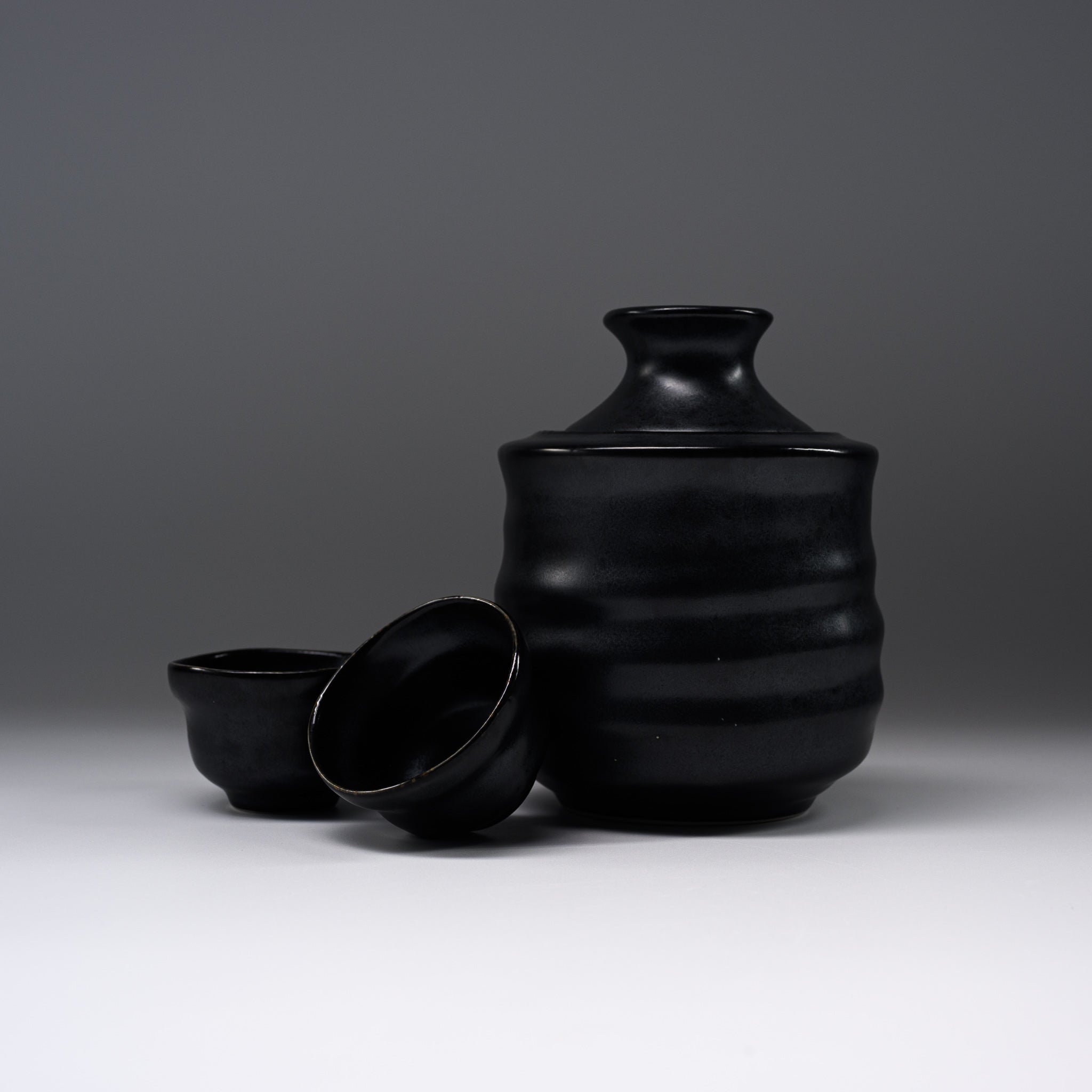 Premium Japanese Mino Ware Hot Sake Set - Traditional Charcoal Black Ceramic Sake Cups & Flask for Authentic Warm Sake Experience | Perfect for Japanese Dining, Gifts & Home Entertaining