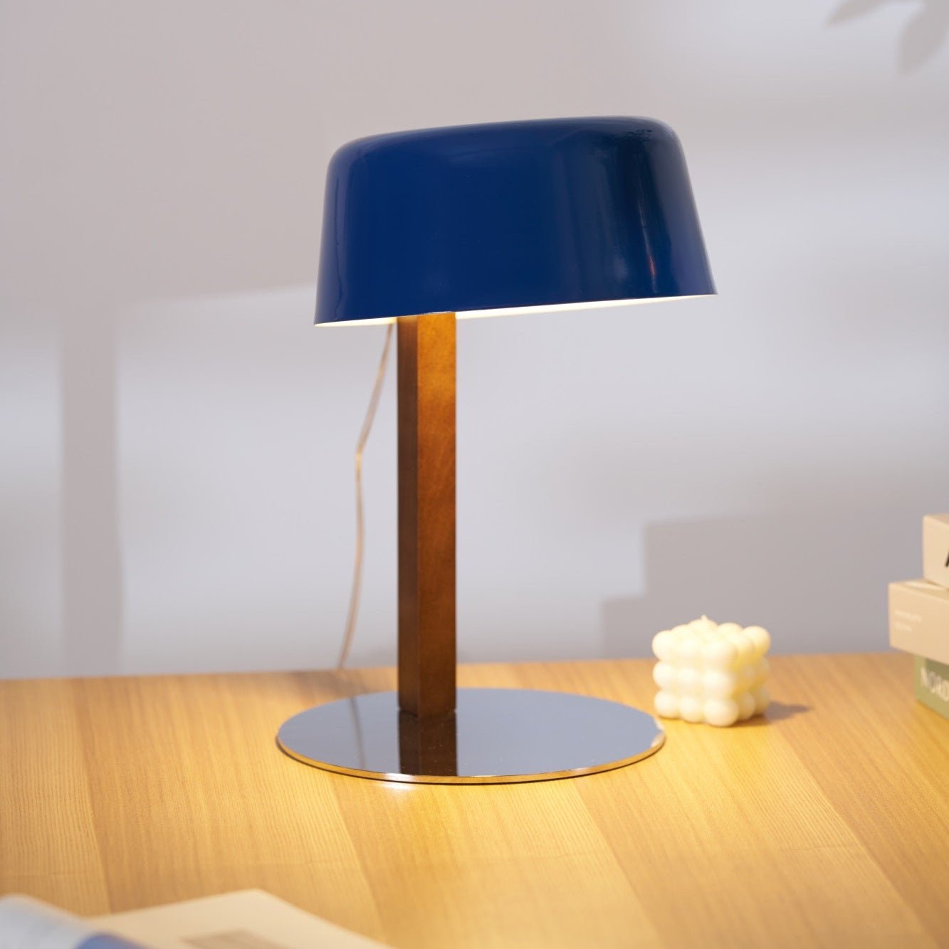 Dario Modern Tilted Table Lamp - Adjustable LED Desk Light for Home Office, Bedroom & Living Room - Perfect for Reading, Working & Decor