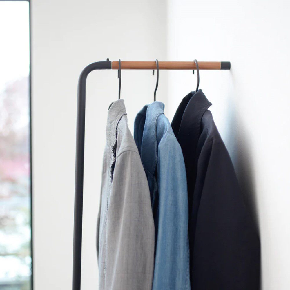 YAMAZAKI Tower Leaning Coat Hanger Rack - Space Saving Entryway Organizer for Jackets, Hats & Bags | Modern Black Standing Clothes Rack for Small Apartments & Bedrooms