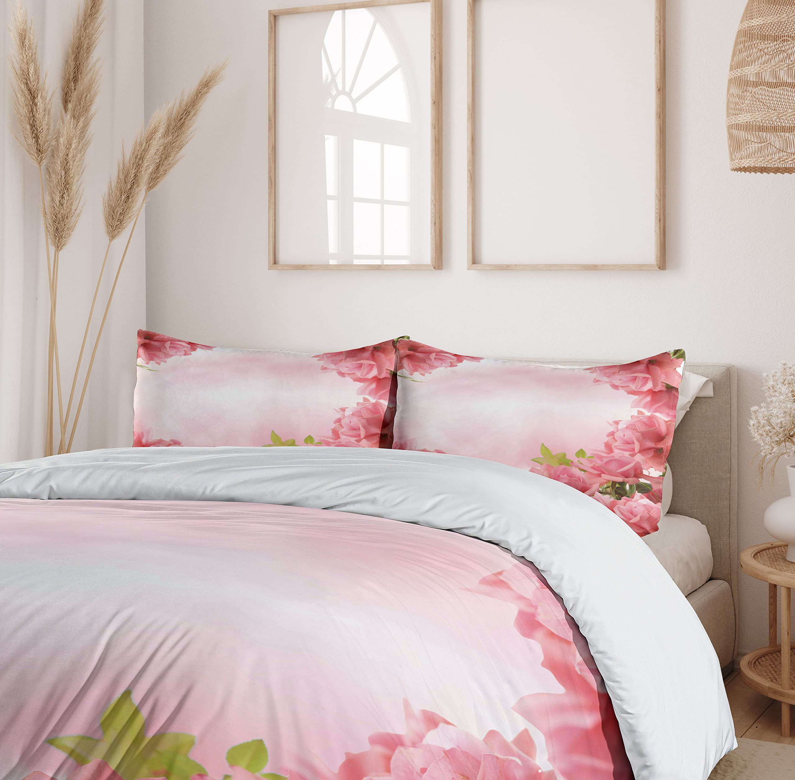 Ambesonne Valentine Duvet Cover Set - Romantic Rose & Leaf Design Bridal Wedding Bedding, 3-Piece King Size Set with 2 Pillow Shams in Pink Coral Green | Perfect for Master Bedroom, Guest Room & Valentine's Day Decor
