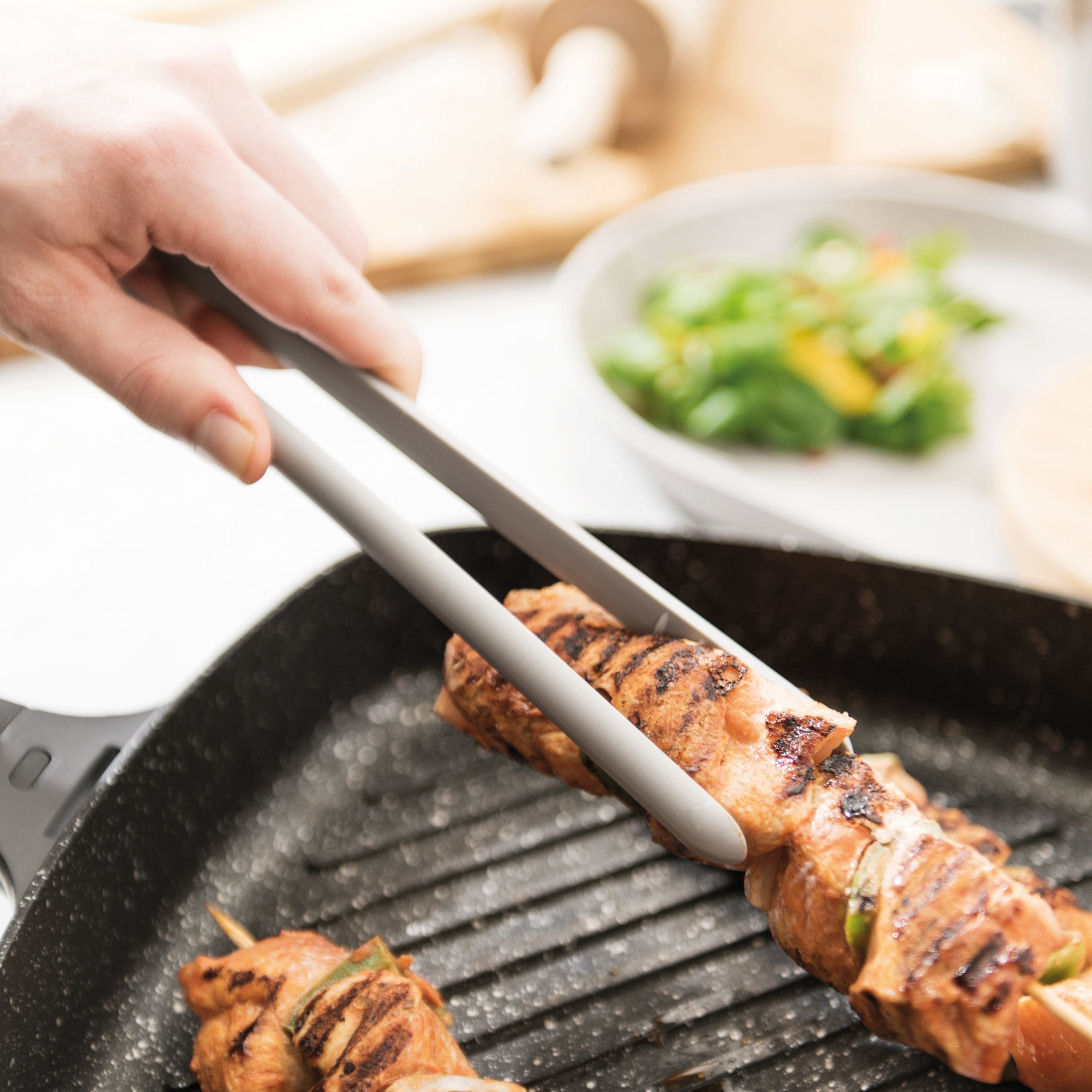 BergHOFF Leo 5-Piece Nonstick Silicone Kitchen Utensil Set - Heat Resistant, BPA-Free Cooking Tools with Ergonomic Handles for Baking, Frying & Stirring (Grey) - Perfect for Nonstick Cookware & Everyday Cooking