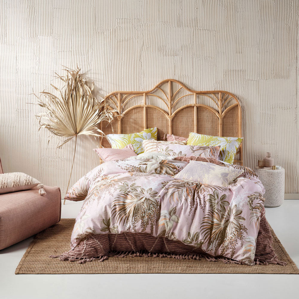 Harlow Pink Quilt Cover Set Queen Size - Soft Luxury Bedding Set for Cozy Bedroom Decor | Perfect for Master Bedroom, Guest Room & Dorm