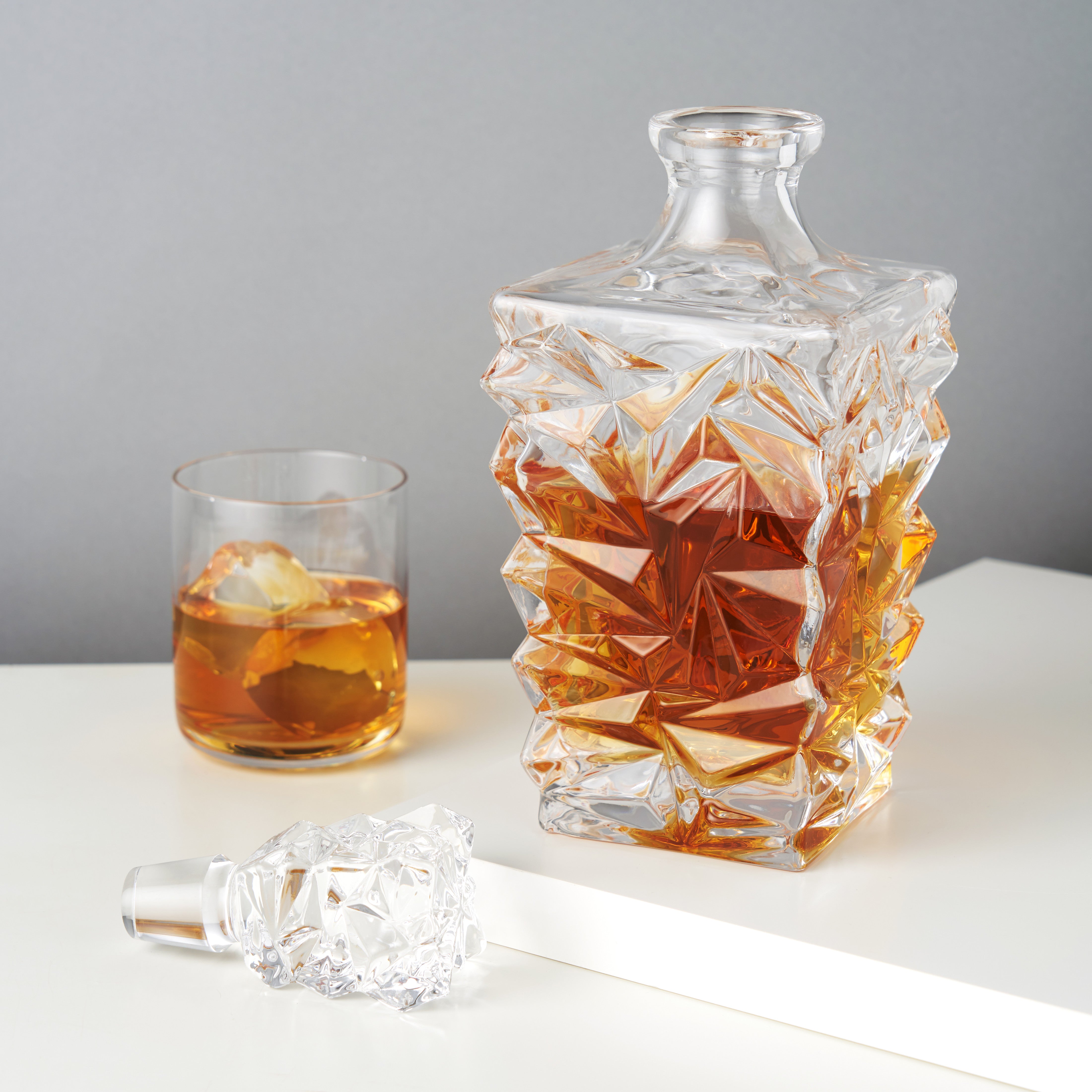 Premium Prism Crystal Whiskey Decanter Set - Elegant Glass Liquor Carafe with Stopper for Bourbon, Scotch & Wine - Perfect for Home Bars, Weddings & Gifts