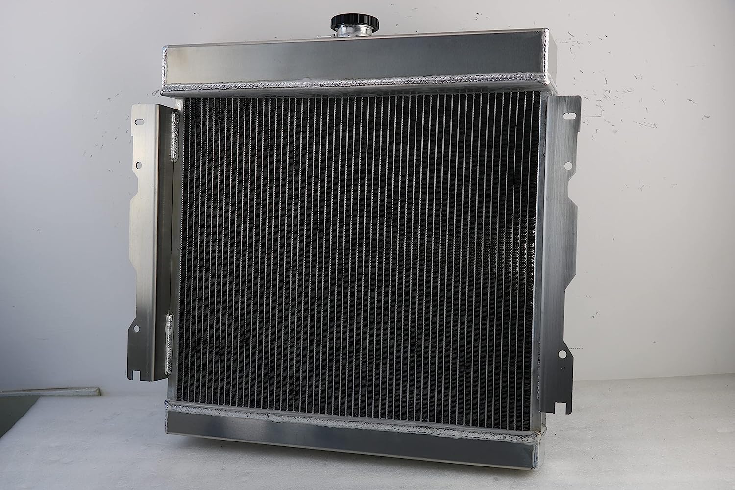4 Row Aluminum Radiator for 1970-1979 Dodge D100 D150 D200 D300 W100 W150 W200 W300 & Plymouth 5.2L 5.9L V8 - Complete Cooling Kit with Shroud & Electric Fan Relay - Perfect for Off-Road, Towing & High-Performance Applications (Fits 1971-1978 Models)