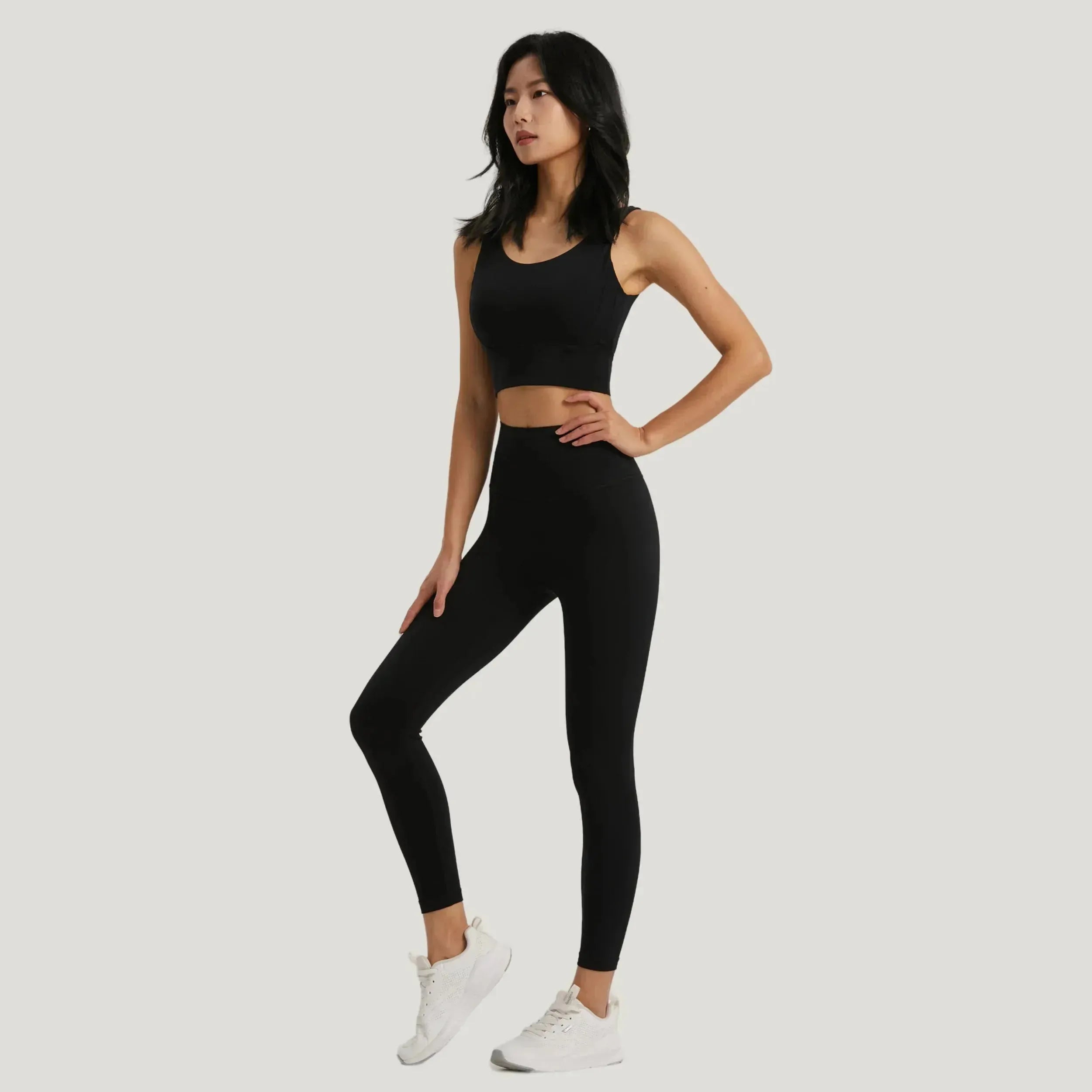 Seamless Yoga Set for Women - High Waist Yoga Pants with Pockets & Supportive Sports Bra - Moisture Wicking Gym Clothes for Yoga, Pilates & Workout - Perfect for Studio Sessions & Home Fitness