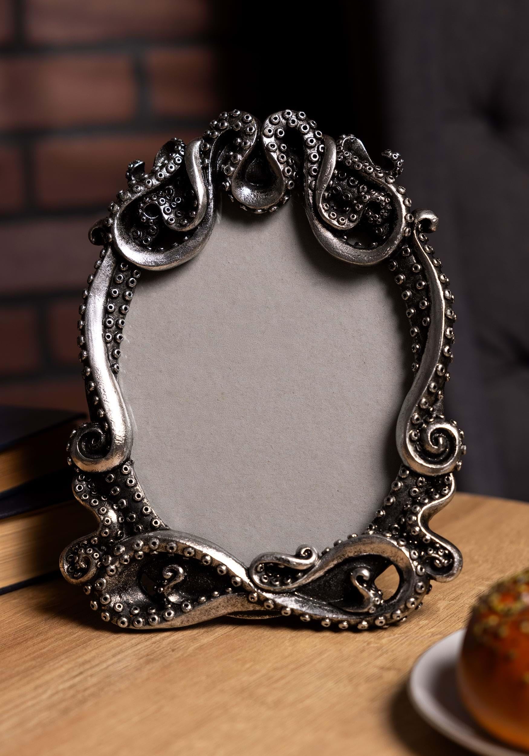 Alchemy Kraken Photo Frame Ornament 18.5x23.5cm (7.3x9.3 Inches) - Unique Octopus-Themed Wall Decor for Home, Office & Gifts | Perfect for Displaying Memories in Living Room, Bedroom or Workspace