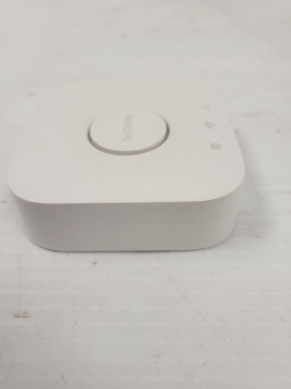 Philips Hue Bridge 2.0 Smart Home Hub (3241312018A) - Control Smart Lights with Alexa & Google Assistant for Home Automation