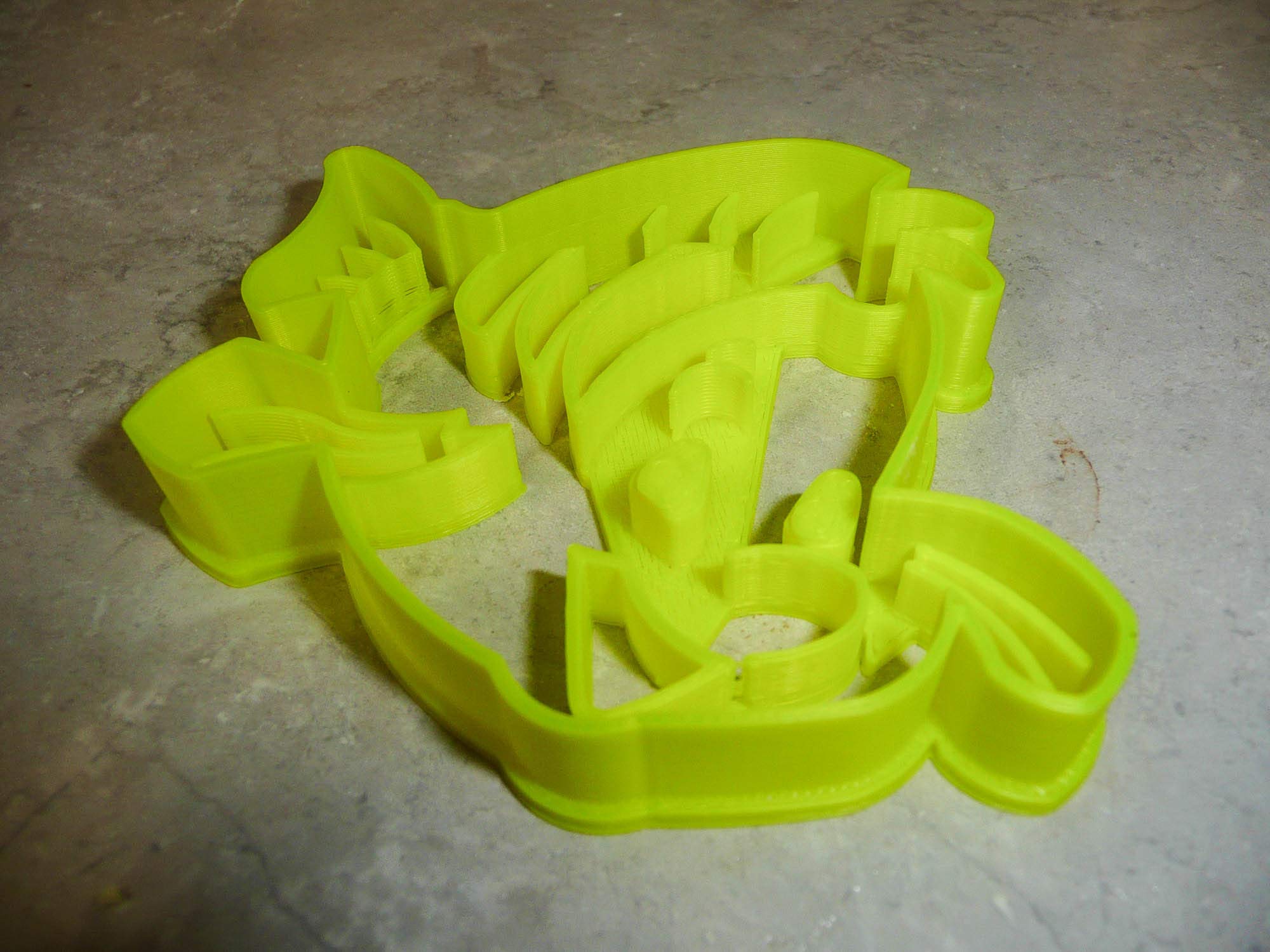 Little Mermaid Flounder Fish Cookie Cutter - Yellow Durable USA-Made Baking Tool for Disney Themed Parties, Kids Birthday Cookies & Under the Sea Desserts (PR2925)
