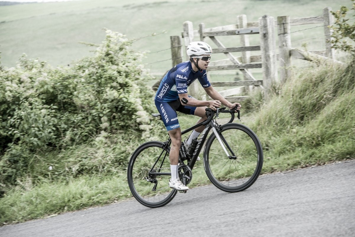 RE:NEW HUNT 36 Carbon Wide Aero Wheelset - Lightweight Carbon Fiber Road Bike Wheels for Speed & Performance | Perfect for Racing, Triathlon & Endurance Cycling