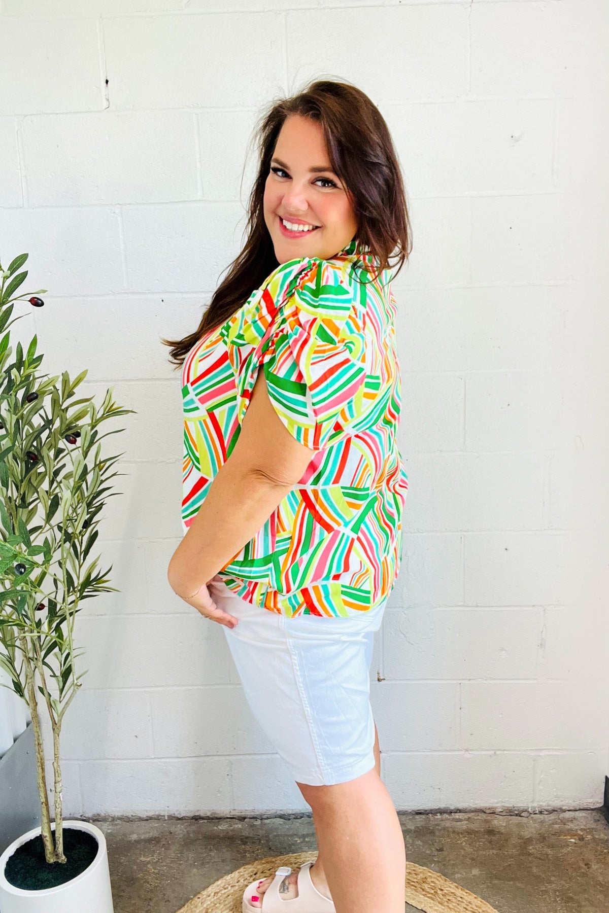 Stylish Green & Orange Geo Print Frill Notch Neck Puff Sleeve Blouse - Trendy Women's Fashion Top for Casual Outings & Date Nights