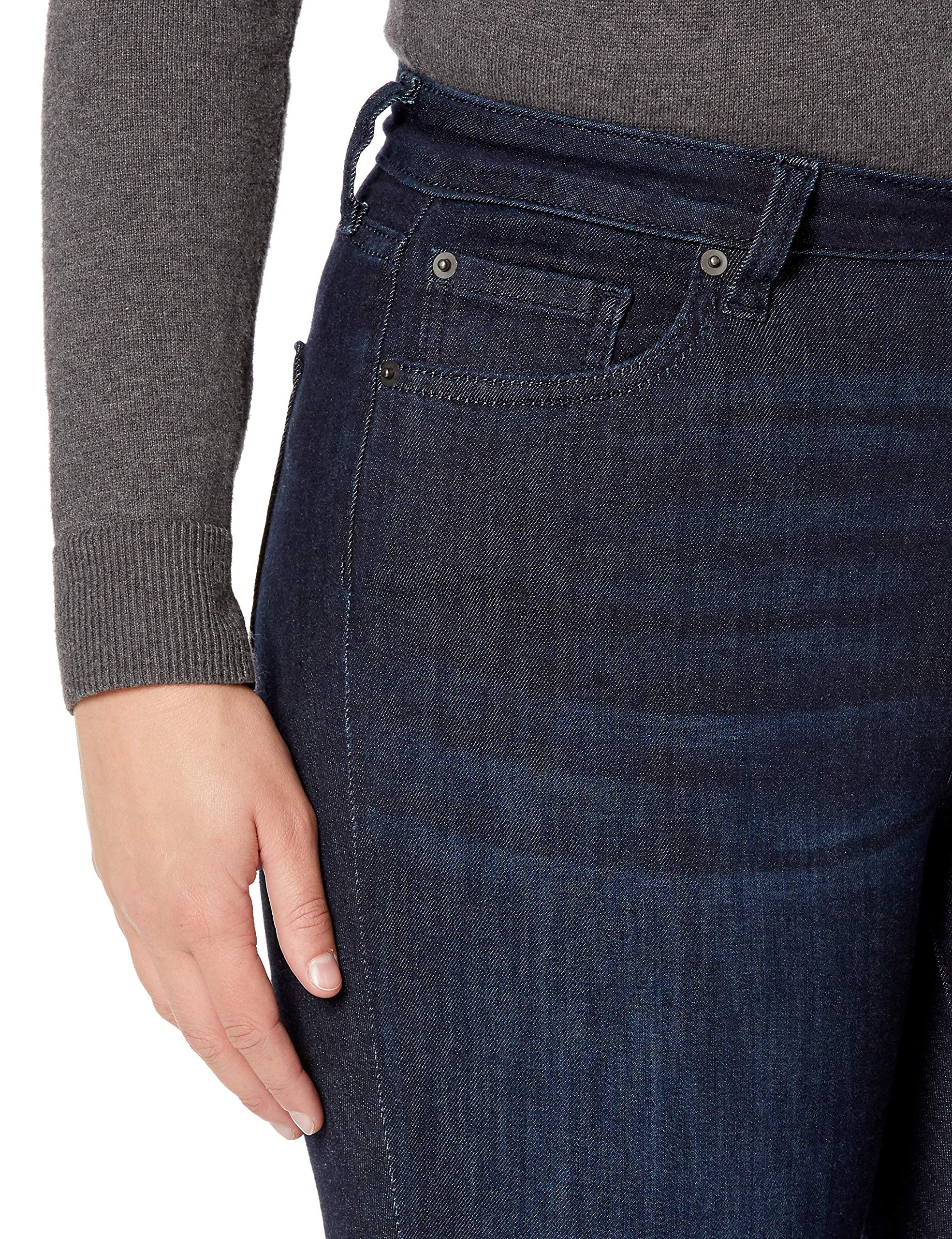 Amazon Essentials Women's Mid Rise Curvy Skinny Jeans - Stretch Denim Pants for Everyday Comfort | Perfect for Work, Casual Outings & Date Nights