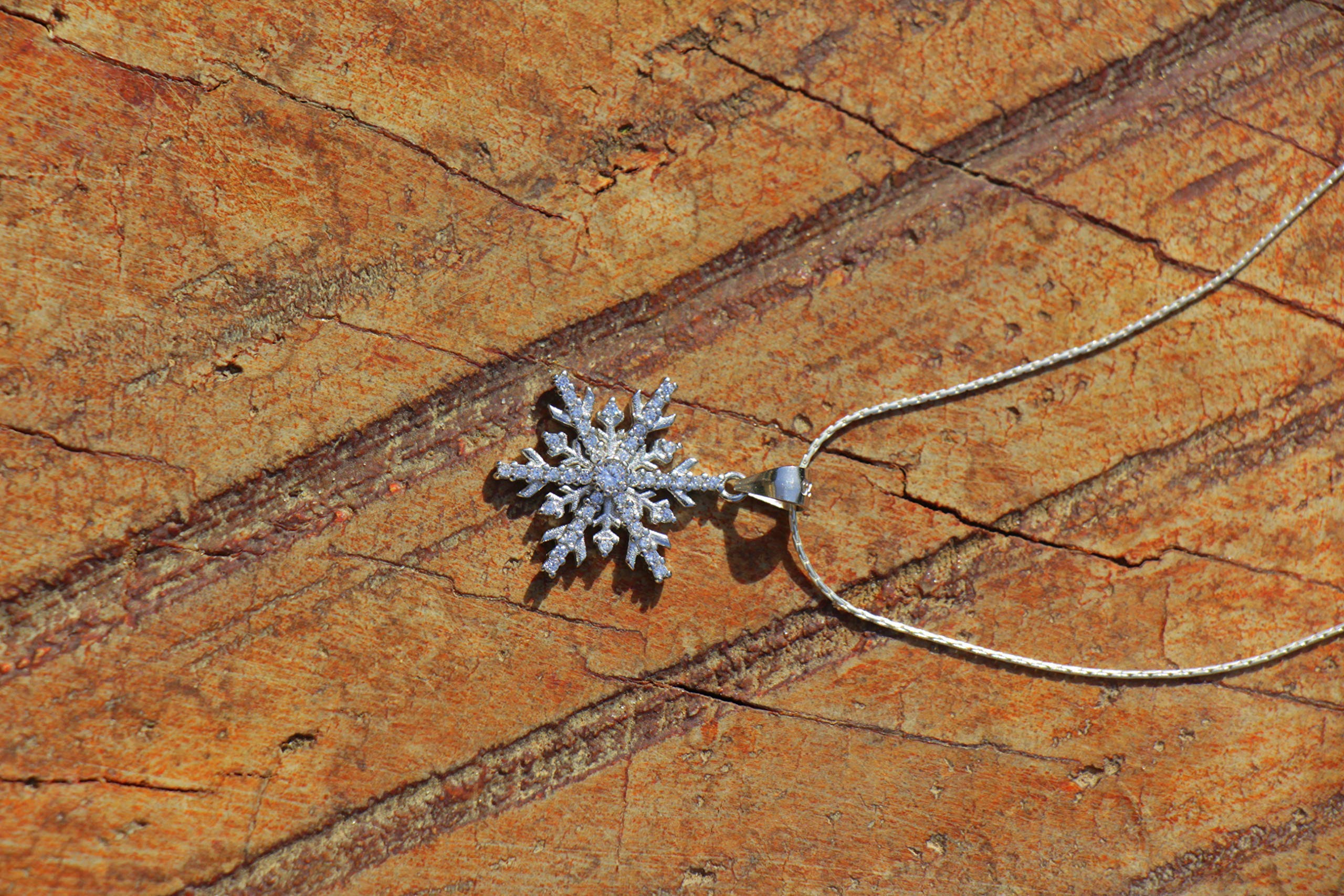 925 Sterling Silver Snowflake Pendant Necklace for Women - Elegant Winter Jewelry Gift for Wife, Bridal, Wedding & Anniversary - Perfect for Christmas, Birthday & Holiday Parties