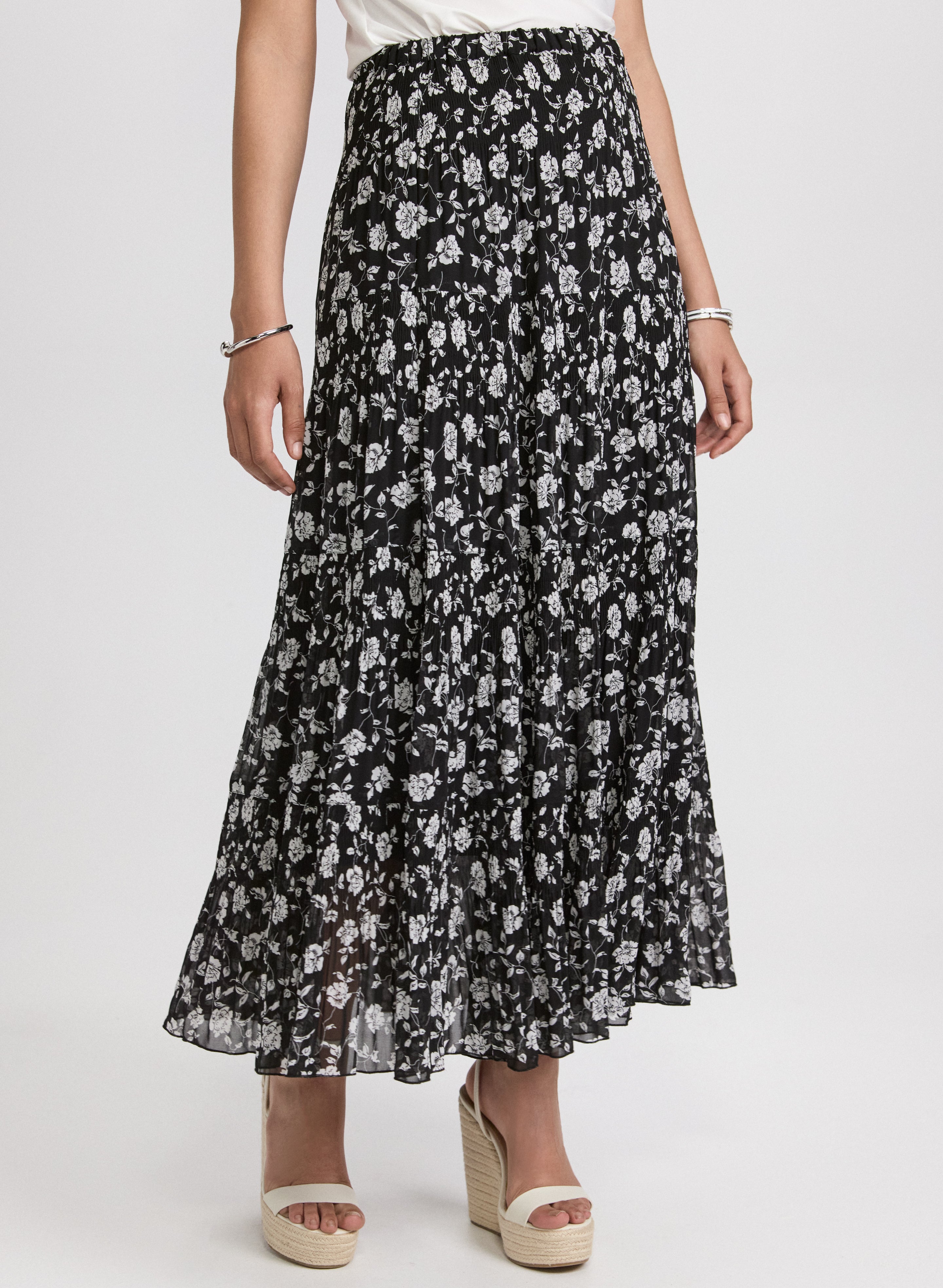 Floral Maxi Skirt for Women - Boho Summer Beach Dress with Pockets | Perfect for Vacations, Weddings & Outdoor Parties