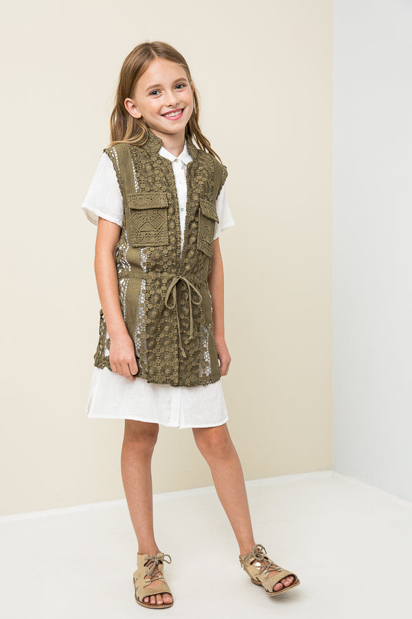 Elegant Sleeveless Lace Vest for Women - Fashionable Summer Layering Piece - Perfect for Weddings, Parties & Casual Outfits