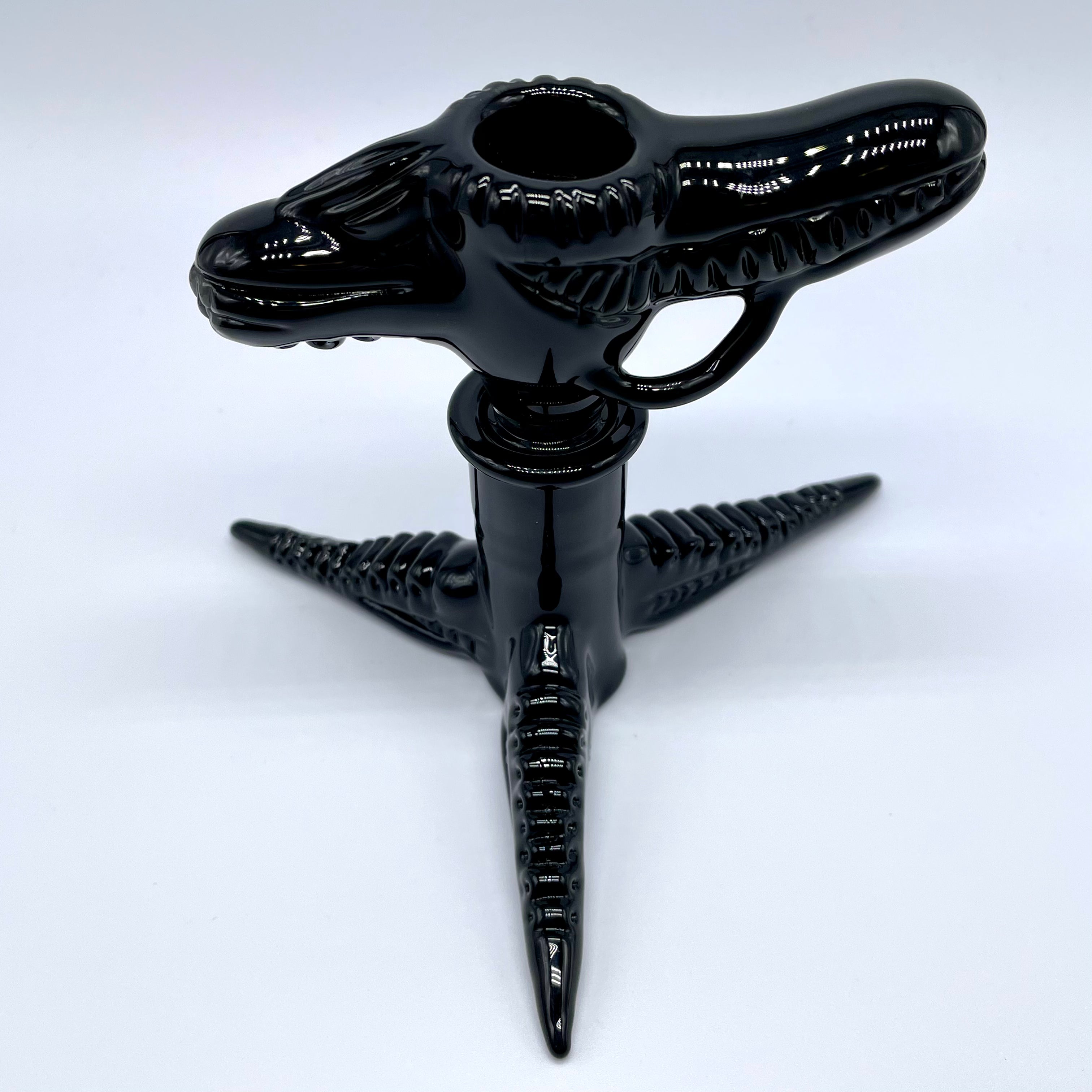 18mm Xenomorph Alien Movie-Inspired Glass Slide with Stand - Perfect for Smoking Accessories, Collectibles & Sci-Fi Fans