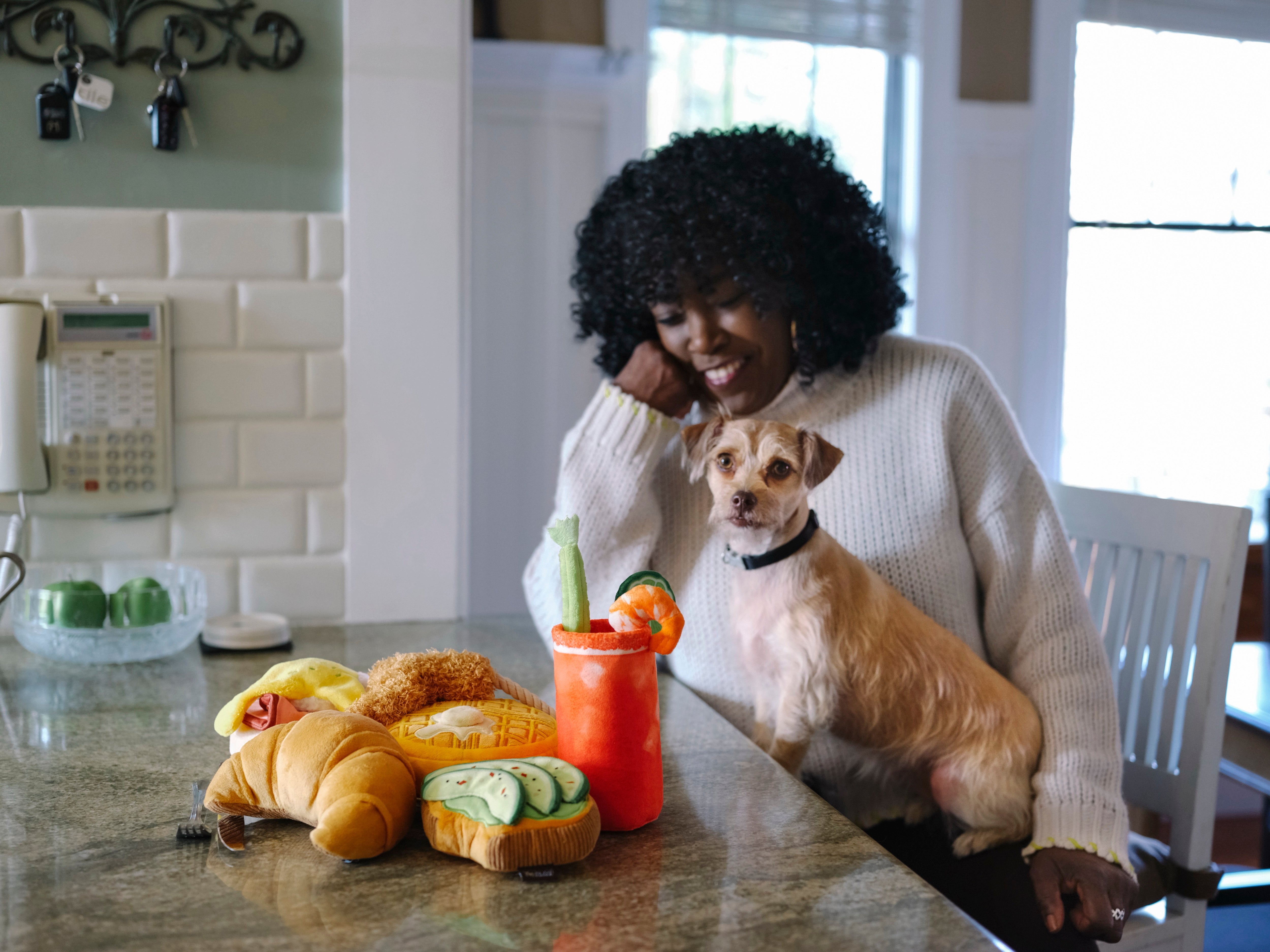 El Egg Benedict Plush Dog Toy - Barking Brunch™ Collection by Pet P.L.A.Y. | Soft & Durable Chew Toy for Small & Medium Dogs | Perfect for Playtime, Training & Cuddling