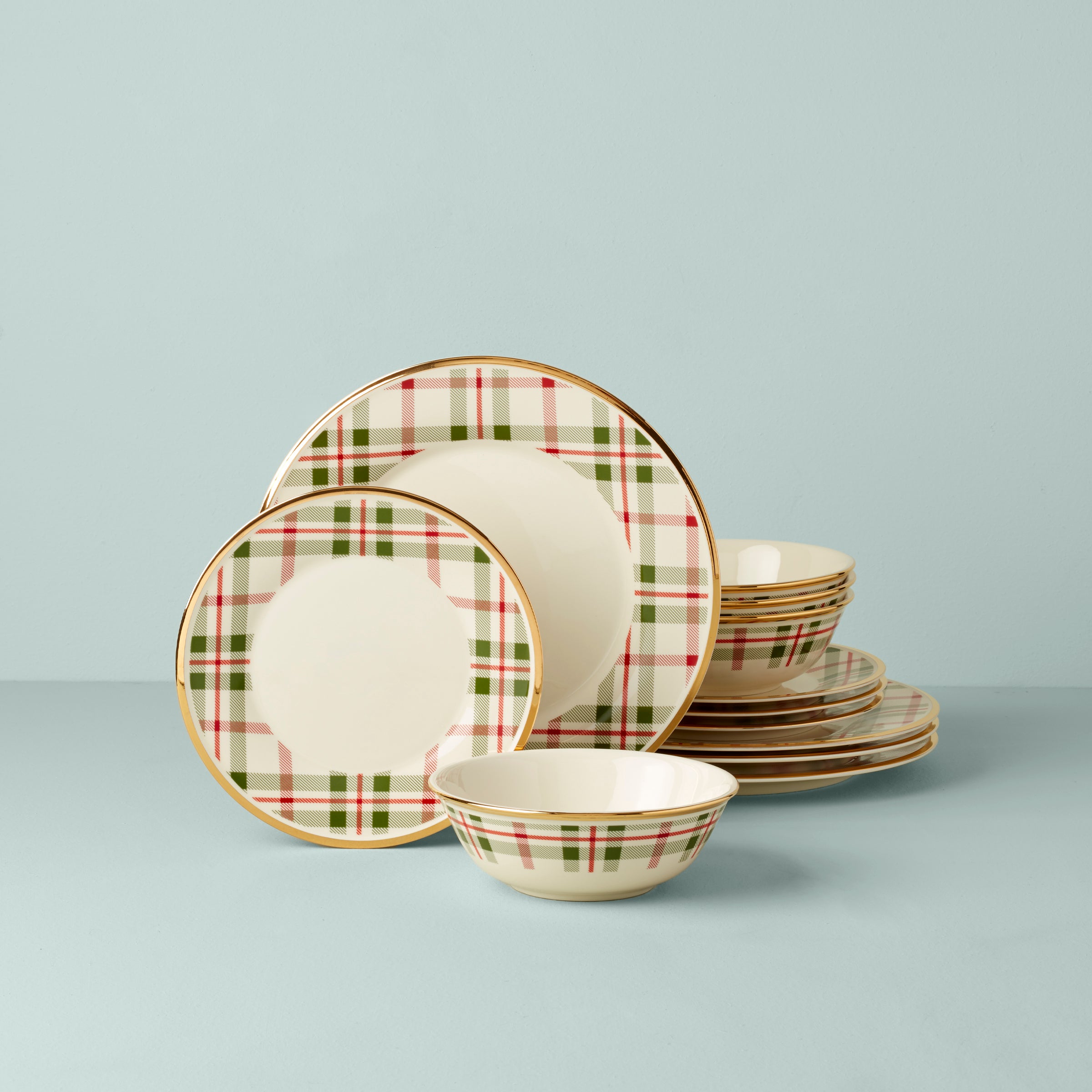 12-Piece Holiday Plaid Dinnerware Set - Elegant Tableware for Christmas, Thanksgiving & Family Gatherings