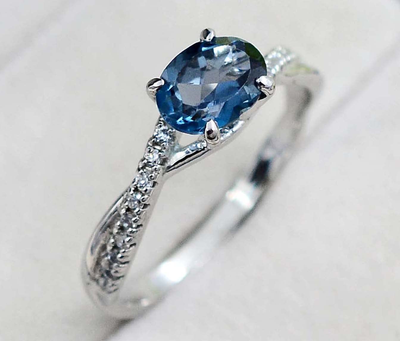 8X6 MM Oval Cut Natural London Blue Topaz Gemstone 925 Sterling Silver December Birthstone Statement Ring - Elegant Wedding Gift, Anniversary Present & Special Occasion Jewelry for Women
