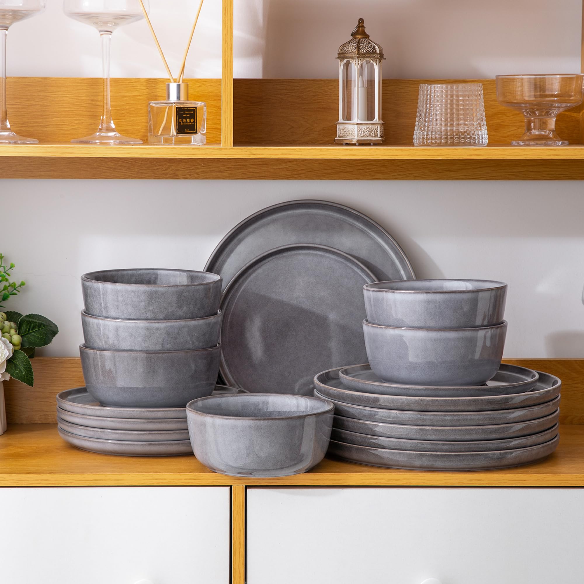 AmorArc 12-Piece Stoneware Dinnerware Set - Round Reactive Glaze Ceramic Plates & Bowls - Chip & Crack Resistant - Dishwasher & Microwave Safe - Service for 4 - Perfect for Family Dinners, Entertaining Guests & Everyday Use