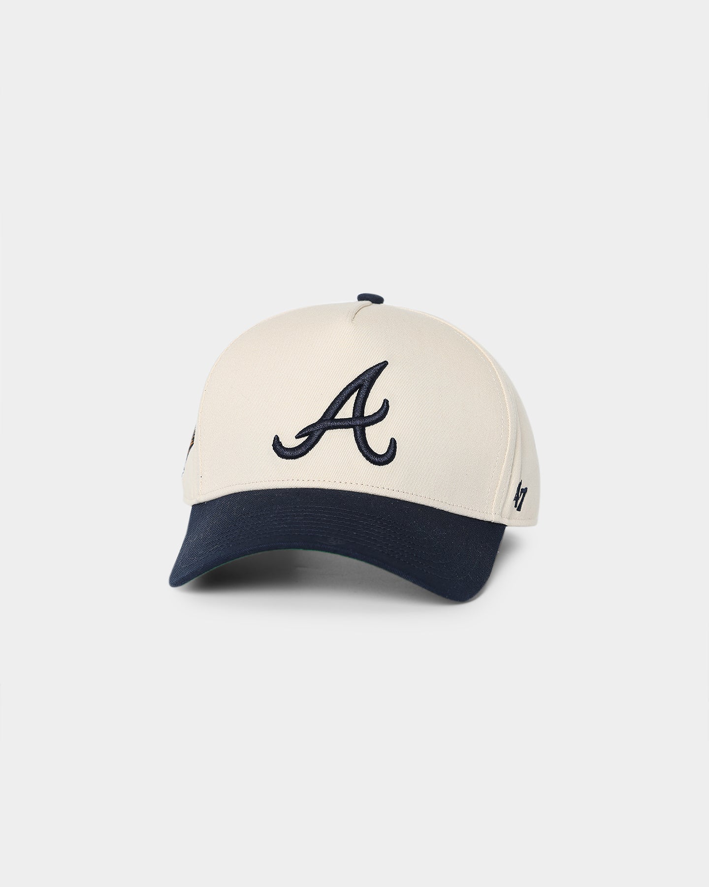 47 Brand Atlanta Braves Sure Shot MVP DT Snapback Hat - Natural/Navy Adjustable Baseball Cap for Men & Women - Perfect for Sports Fans, Casual Wear & Outdoor Activities