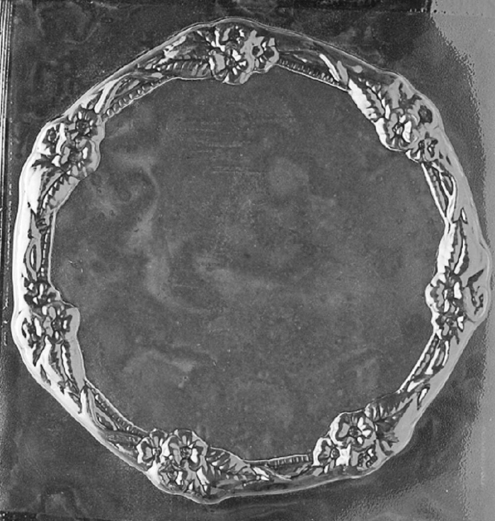 Candyland Crafts Large Flower Bordered Chocolate Candy Soap Mold | Food Safe Plastic for Baking, Candle Making & DIY Crafts - Perfect for Chocolate Molds, Soap Making & Cake Decorations (Model D306)