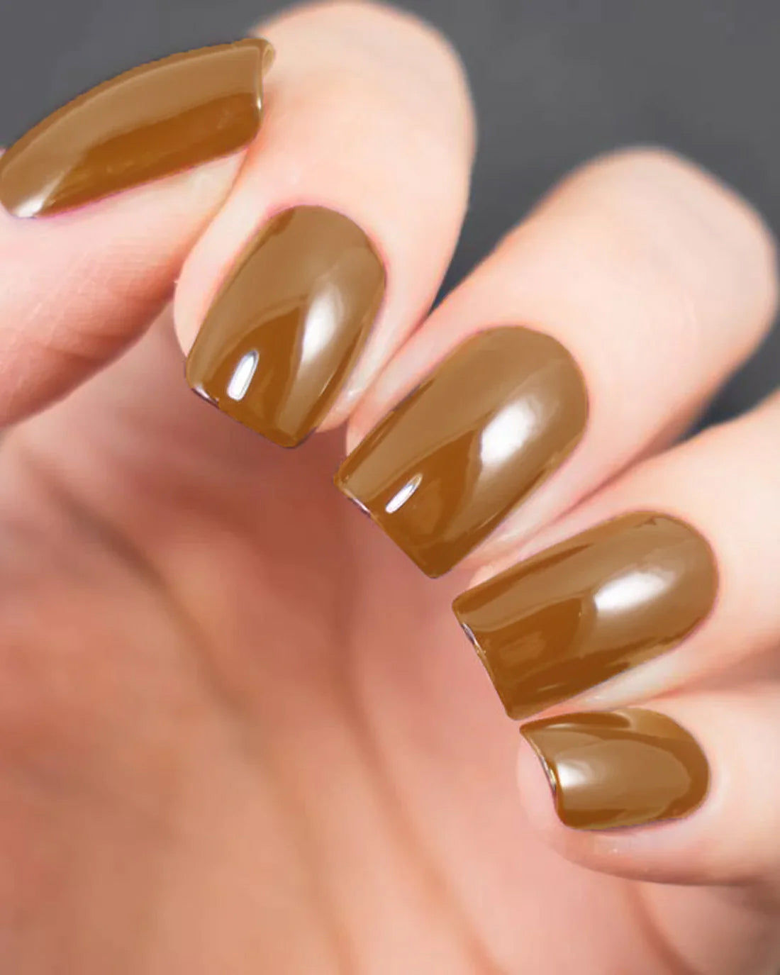 Urban Chic Nail Polish - Long Lasting Vegan Nail Lacquer for Women - Perfect for Parties, Weddings & Everyday Wear
