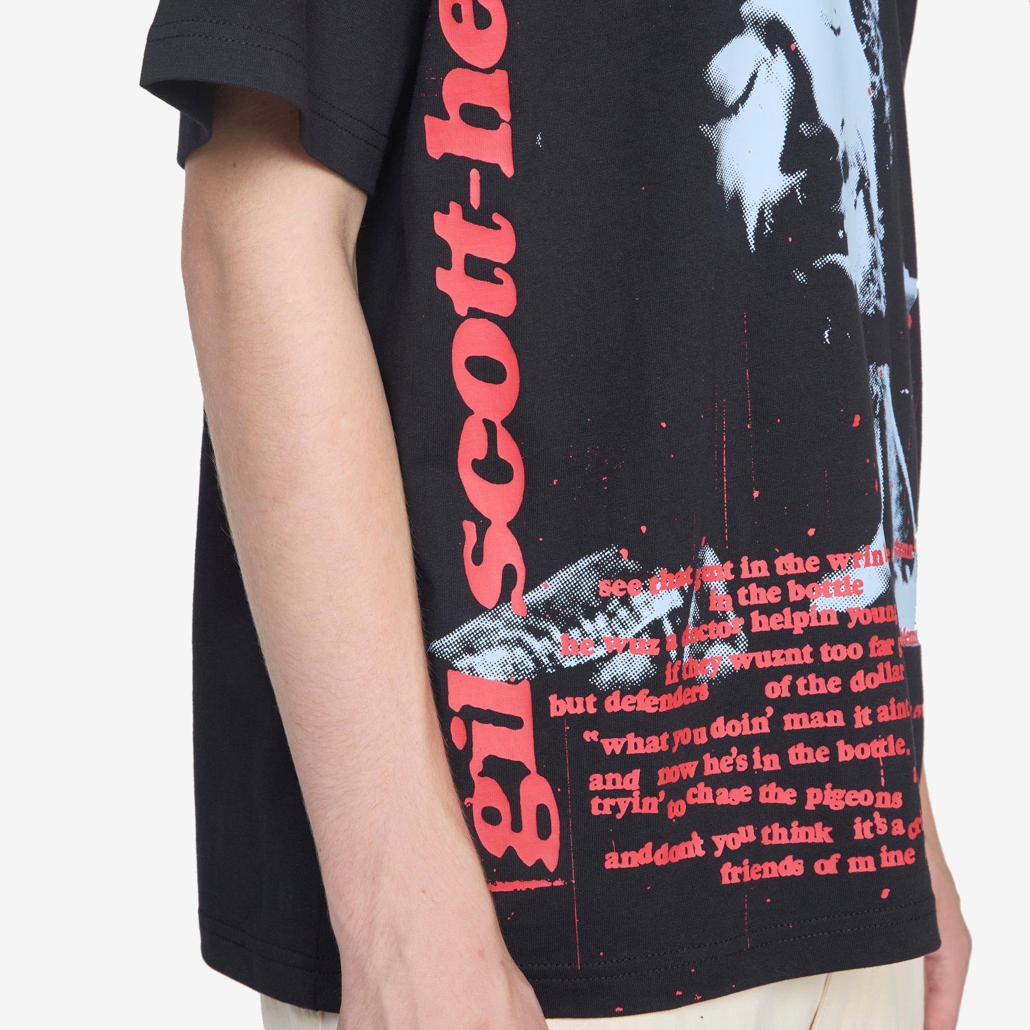 Black Icon See T-Shirt for Men & Women - Trendy Graphic Tee for Casual Wear, Street Style & Everyday Outfits