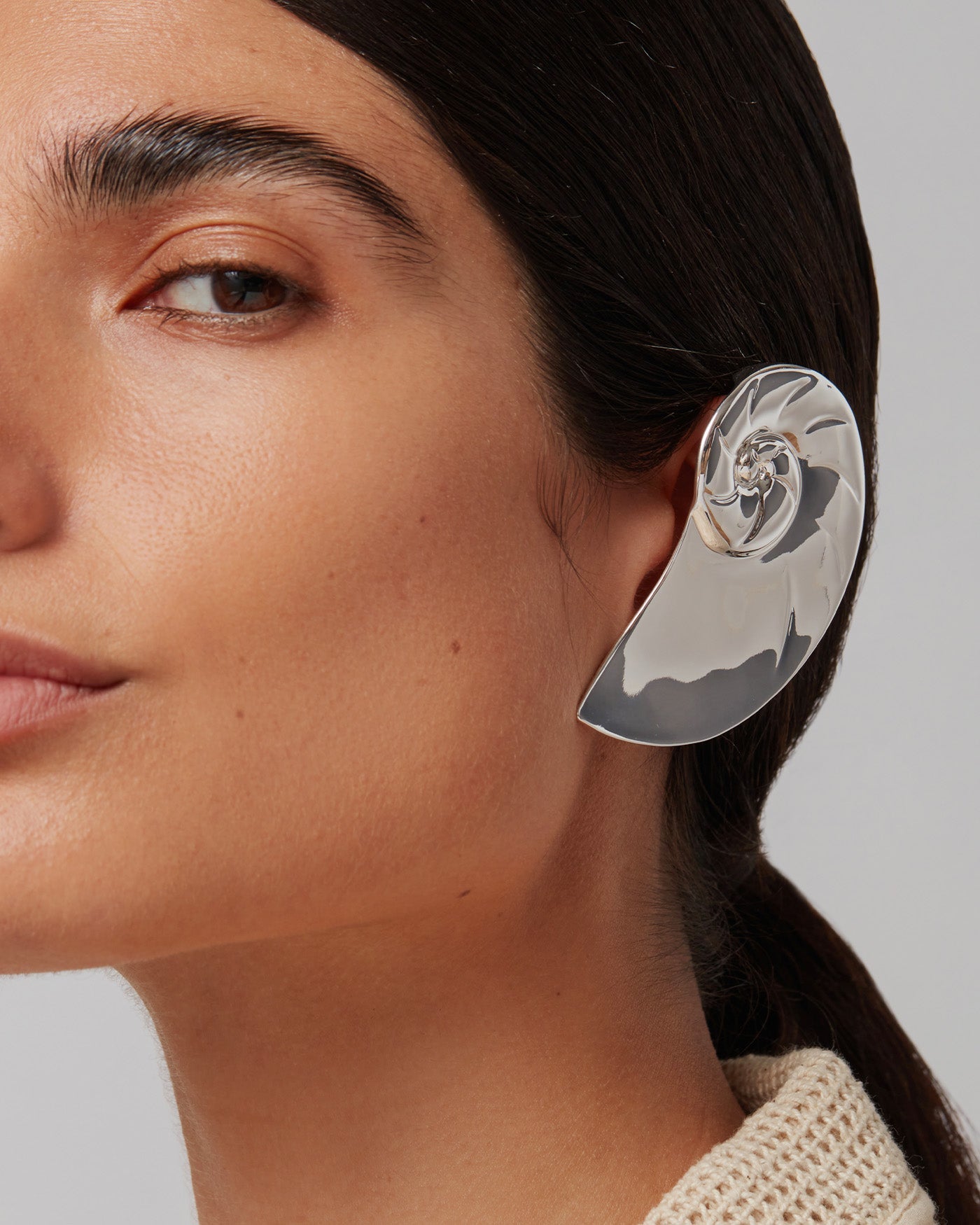 Dylan Ear Cover Silver - Warm Winter Ear Muffs for Women & Men - Perfect for Outdoor Activities, Running, Skiing, and Cold Weather Protection
