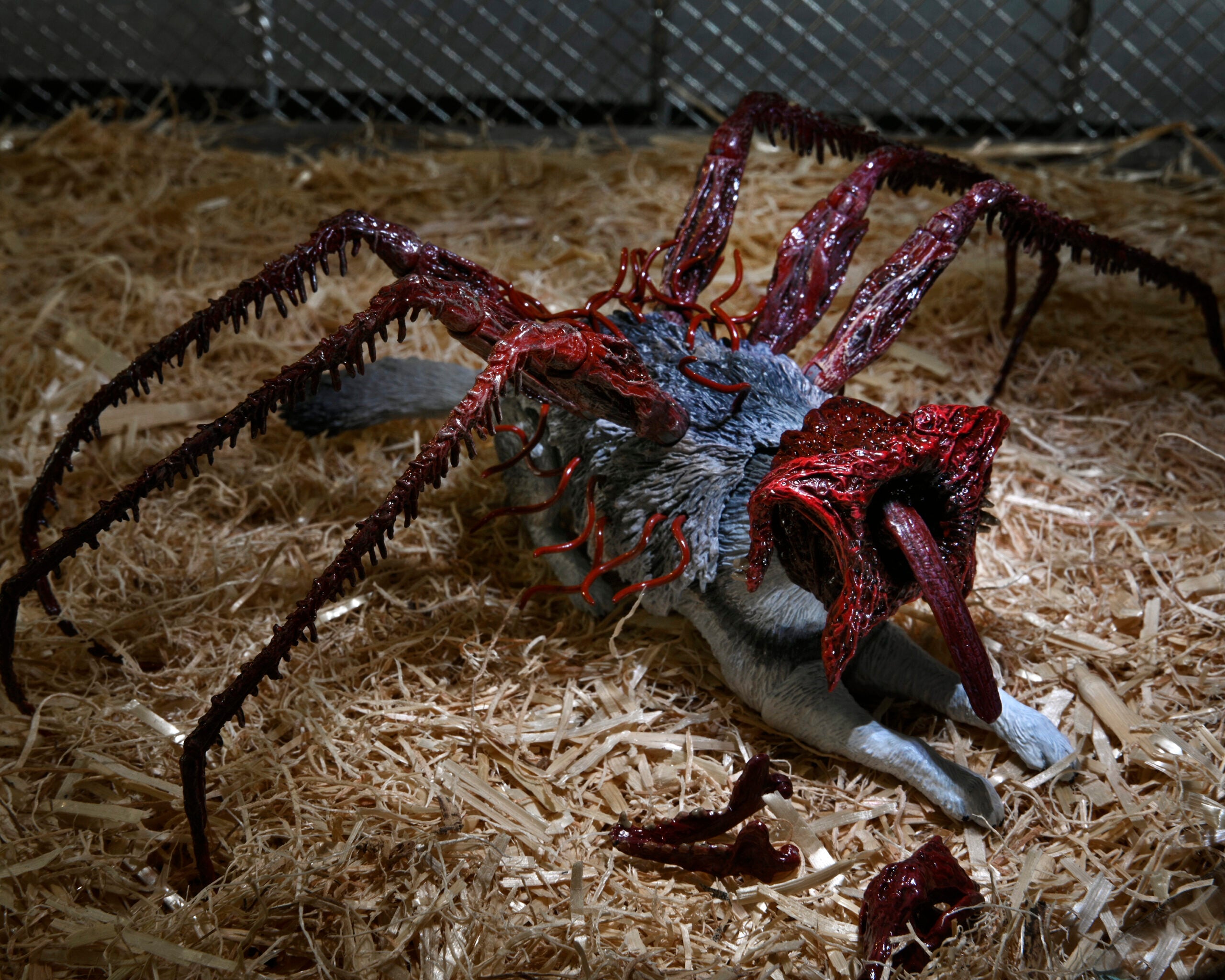The Thing Ultimate Dog Creature Set - Halloween Pet Costume for Dogs, Scary Movie-Inspired Outfit - Perfect for Cosplay, Horror Parties & Pet Parades