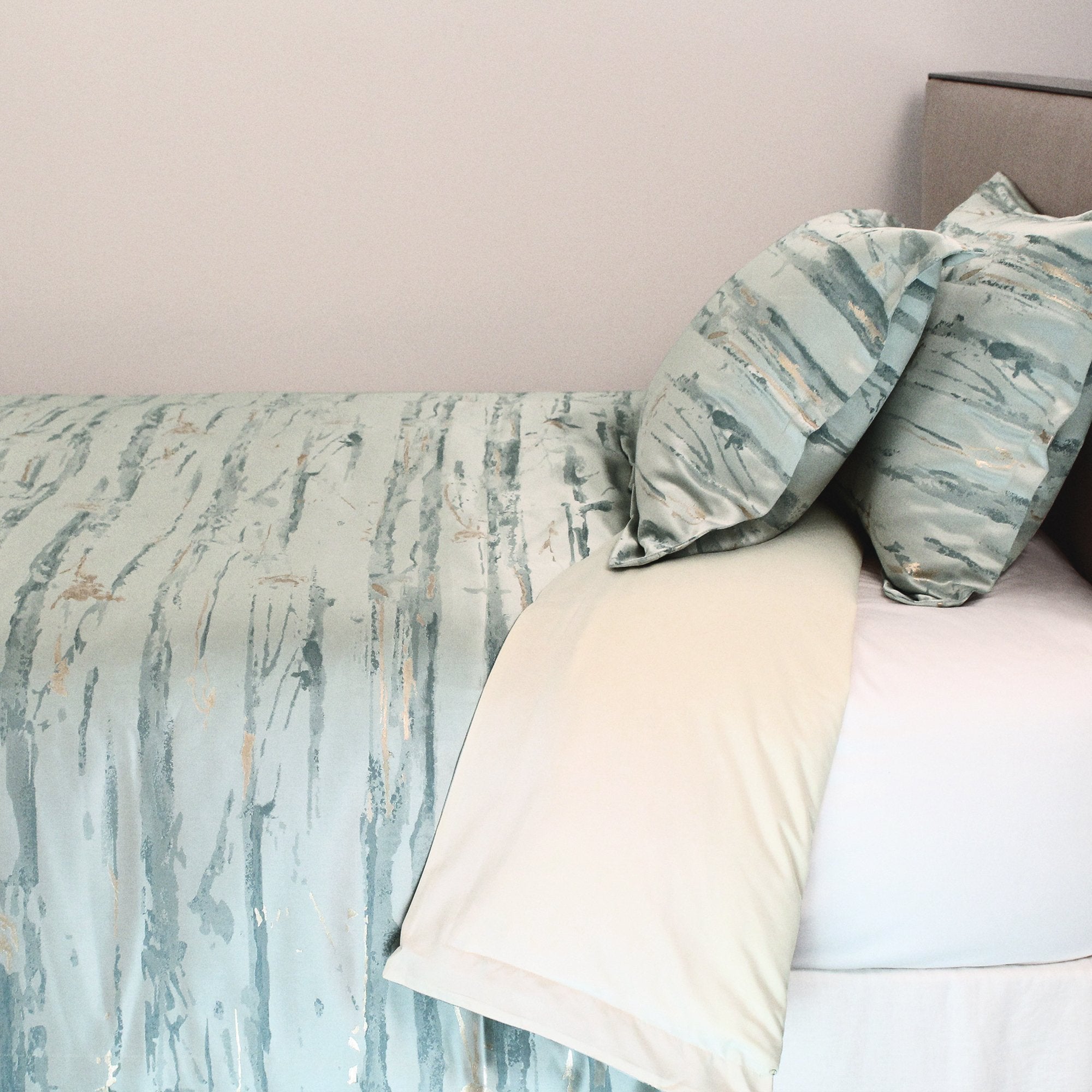 Serenity Duvet Set - Soft Luxury Bedding Collection for Comfortable Sleep - Perfect for Master Bedrooms, Guest Rooms & Cozy Home Decor