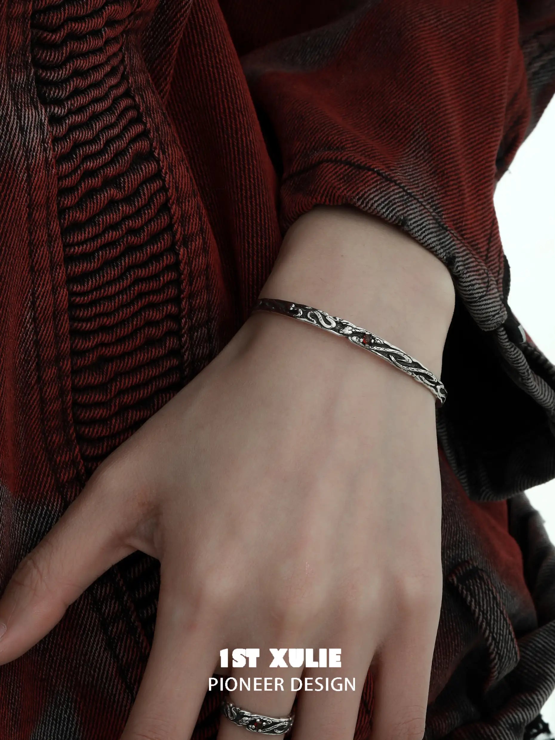 Snake Bite S925 Sterling Silver Crystal Bangle Bracelet™ - Elegant Jewelry for Women, Perfect for Parties, Weddings & Everyday Wear