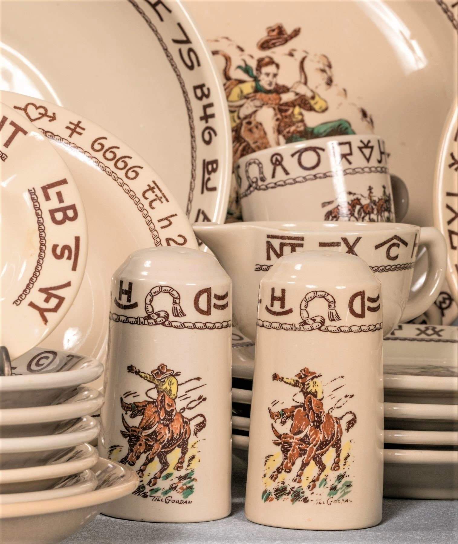 Cowboy & Western-Themed Salt and Pepper Shakers - Ranch Style Seasoning Set for Kitchen, Dining Table, and Western Decor | Perfect for Home, Restaurant, and Cowboy Party Decorations
