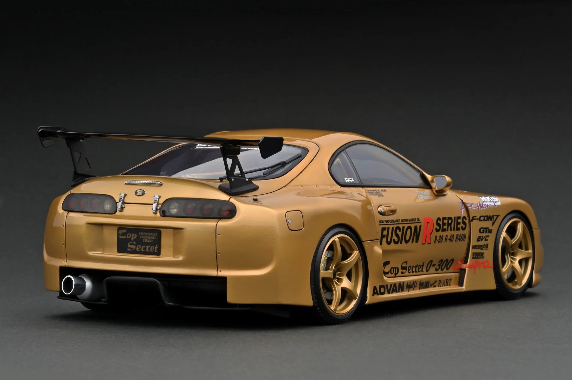 1:18 Scale Toyota Supra JZA80 TOP SECRET GT 300 Diecast Model Car - Gold Edition with Smokey Nagata Figure - Collectible Japanese Tuner Car for Display & Racing Enthusiasts