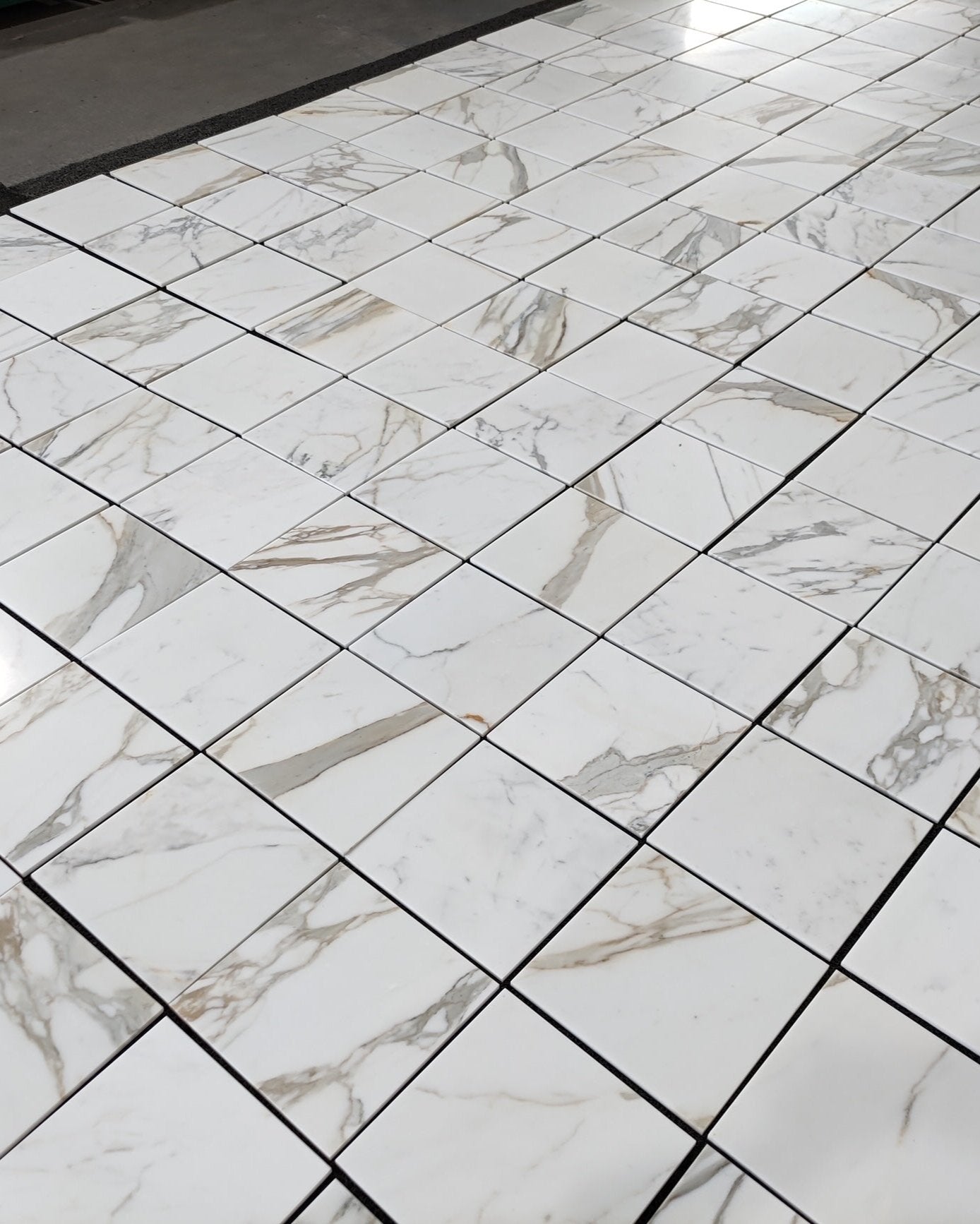 Premium Calacatta Gold Marble Tile 12x12 Inches - Polished or Honed Finish for Kitchen Backsplash, Bathroom Flooring & Luxury Home Decor
