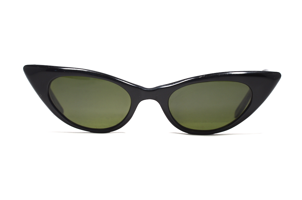 Ember Cat Eye Sunglasses for Women - Trendy UV Protection Vintage Retro Style - Perfect for Beach, Driving & Outdoor Activities
