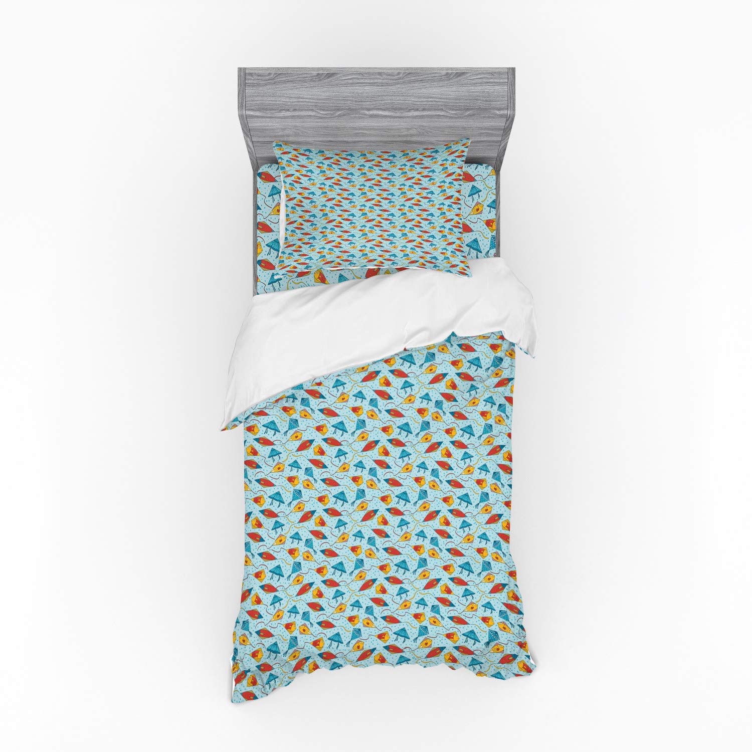 Ambesonne Fish Duvet Cover Set - Blue Aquatic Animal Kite Pattern with Bubble Design, 3-Piece Twin Size Bedding Set with Sham & Fitted Sheet | Perfect for Kids' Rooms, Beach Themed Decor & Ocean Lovers