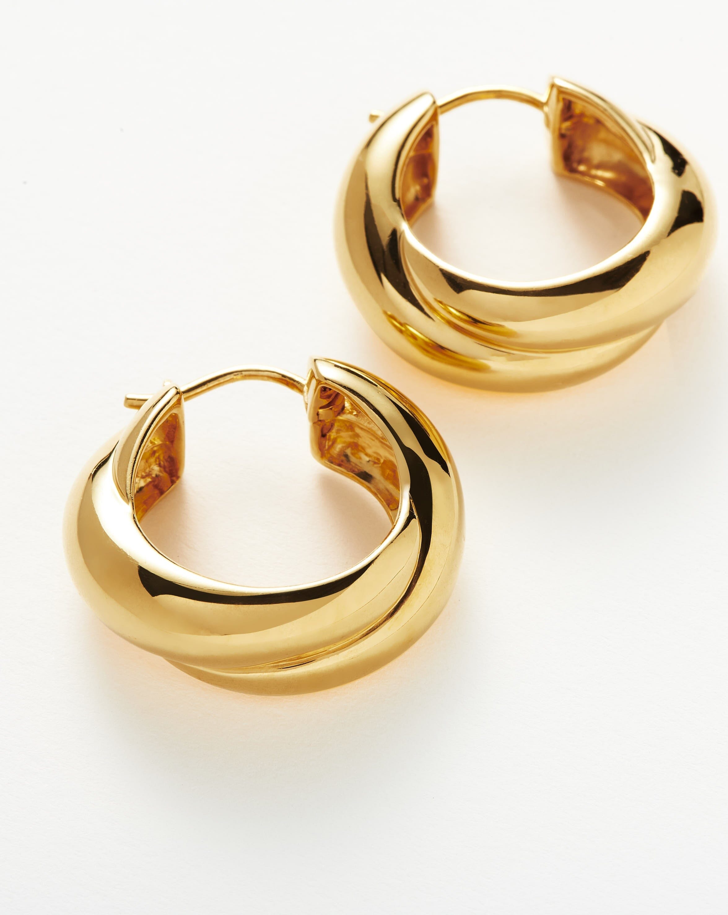 Lucy Williams Chunky Medium Entwine Hoop Earrings | 18k Gold Plated Women's Jewelry | Perfect for Parties, Weddings & Everyday Wear