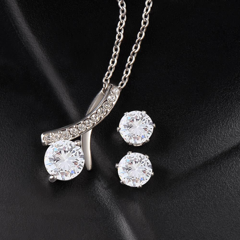 13th Birthday Gifts for Girls - Elegant Teen Girl Necklace Jewelry | Best Present for 13-Year-Old Teens | Perfect for Birthday Parties, Graduation & Special Occasions
