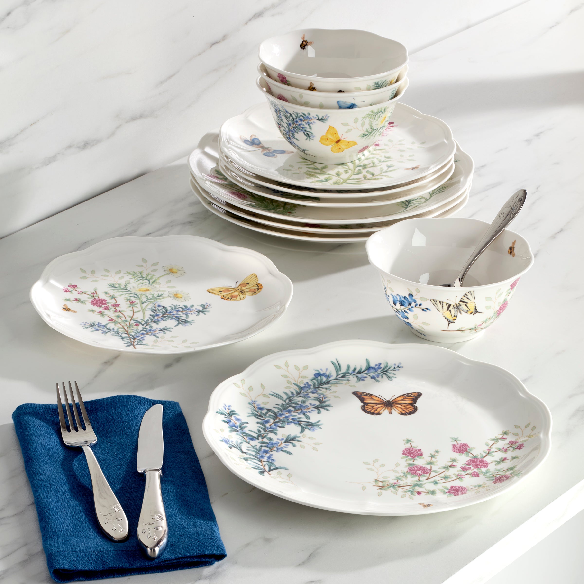 Butterfly Meadow Herbs 12-Piece Dinnerware Set - Porcelain Plates, Bowls & Mugs for Elegant Dining, Perfect for Home, Restaurant & Special Occasions