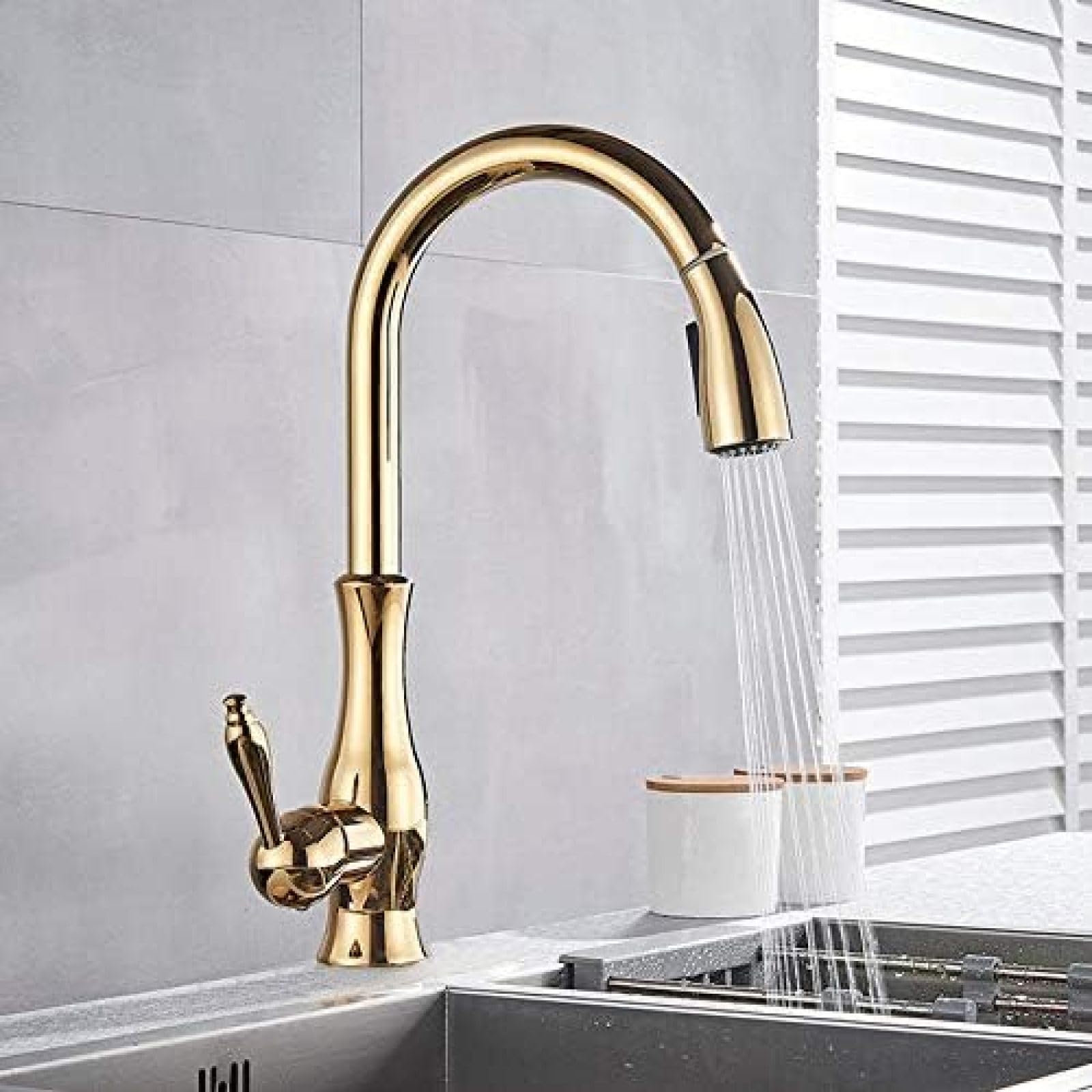 CRJUS Gold Kitchen Sink Faucet with Pull Down Sprayer - Swivel Spout Hot & Cold Water Mixer Tap for Bathroom & Kitchen - Modern Design for Easy Dishwashing & Food Prep