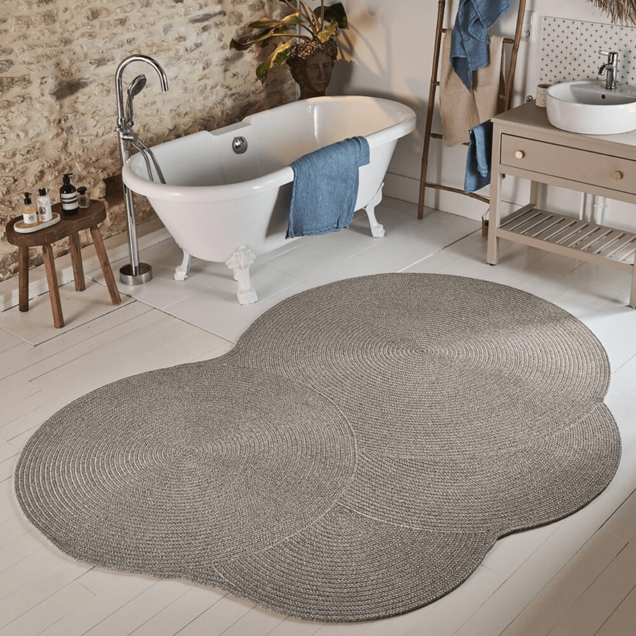 Premium Cloud Outdoor Rug - Waterproof, UV Resistant, Non-Slip Backing - Perfect for Patio, Deck, Poolside & Garden Decor