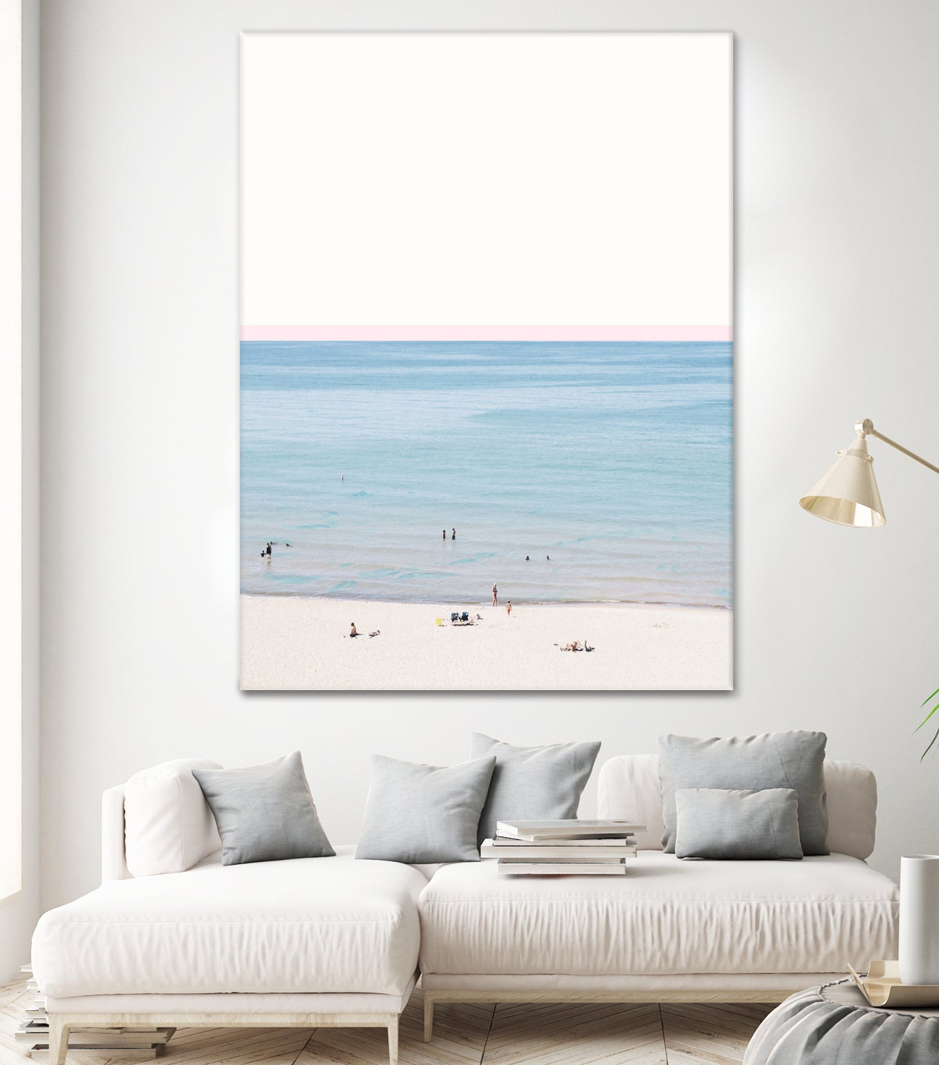 Fun Beach Day Essentials - Sunscreen, Towels, Hats & More for Your Perfect Beach Outing | Beach Vacation Must-Haves