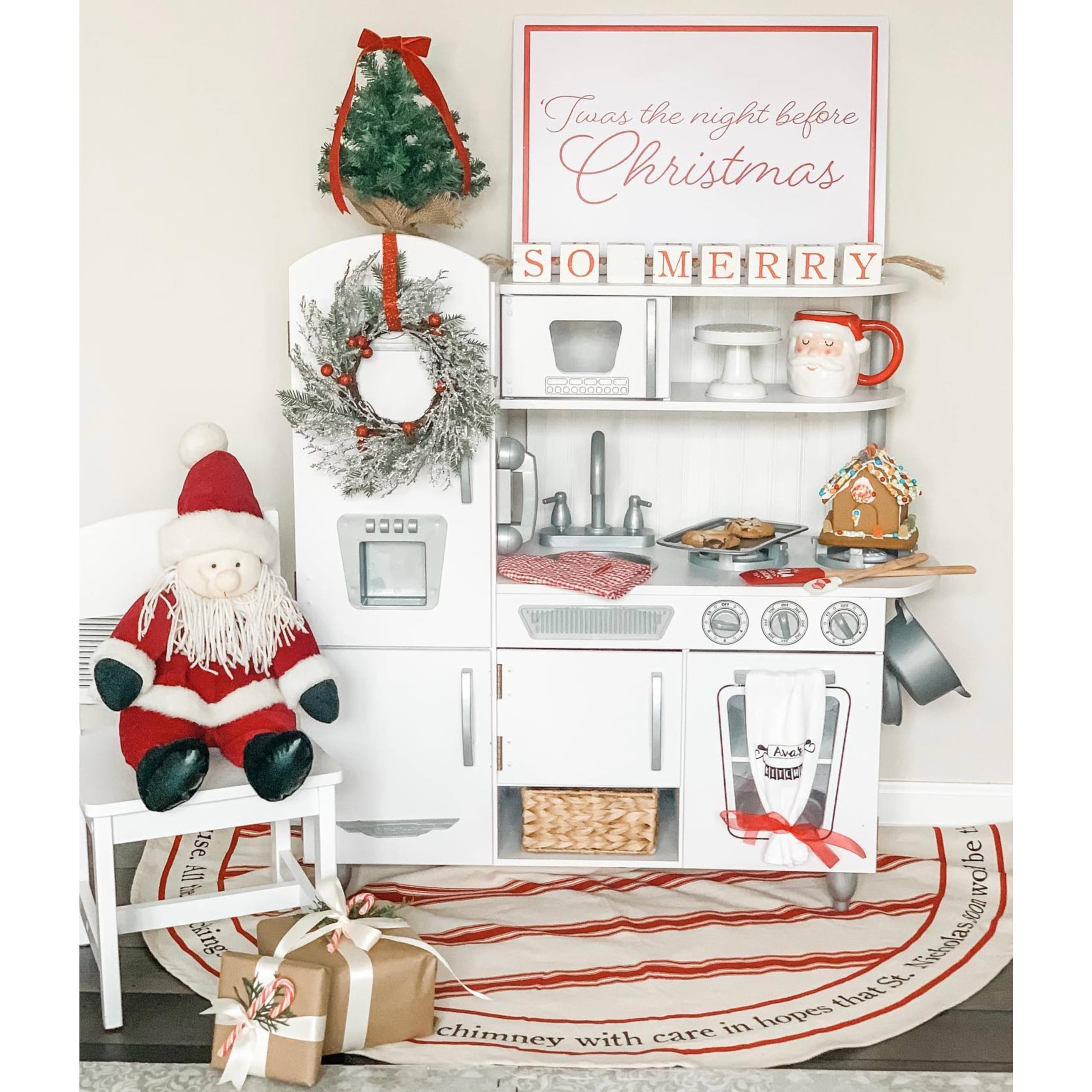 KidKraft Vintage Wooden Play Kitchen for Kids - White Pretend Kitchen Set with Ice Maker & Toy Phone | Perfect for Pretend Play, Role Playing & Early Childhood Development