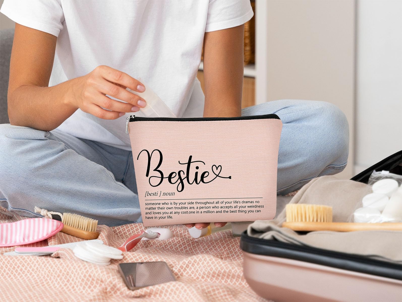 Bestie Definition Small Makeup Bag - Pink Cosmetic Pouch for Women | Travel Toiletry Organizer | Inspirational Gift for Friends, Sisters, Colleagues & Classmates | Perfect for Birthday, Travel & Daily Makeup Storage