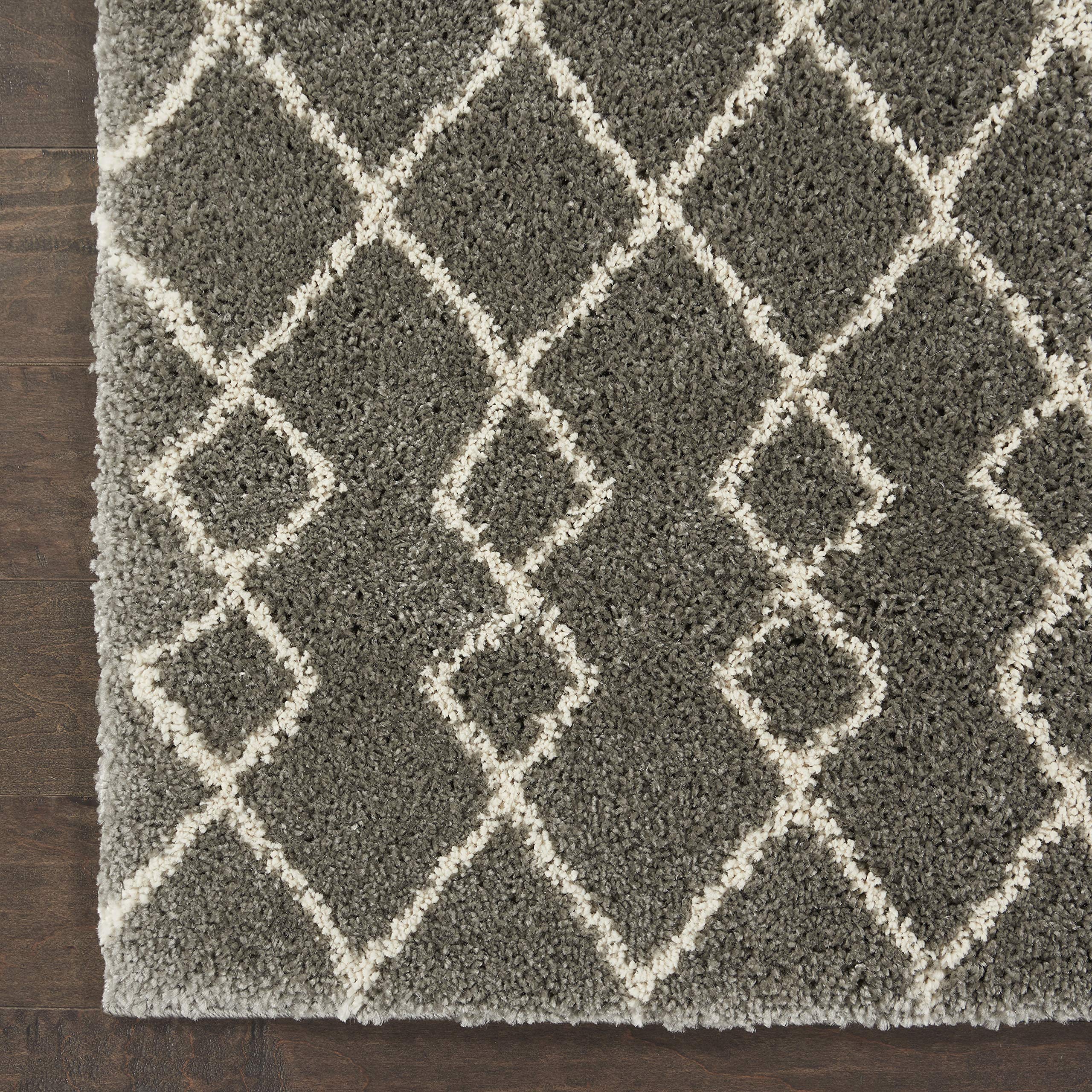 Nourison Geometric Shag Moroccan Silver 2'2