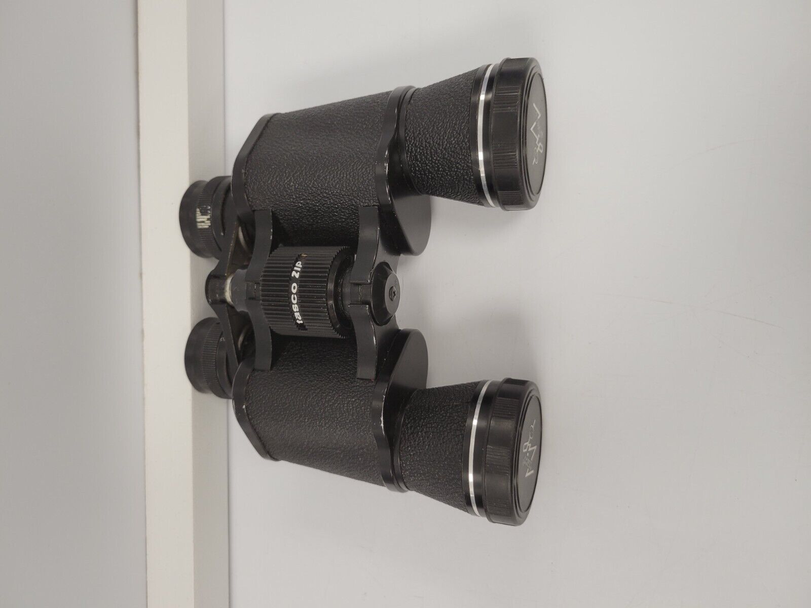 Tasco SIP 8x40mm Binoculars for Adults - High Powered Waterproof Binoculars for Bird Watching, Hunting, Hiking & Outdoor Adventures