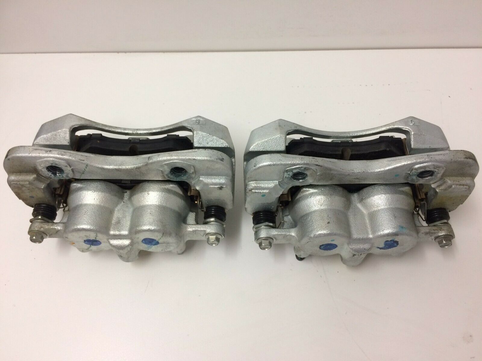 Genuine Holden RG Colorado Front Brake Caliper Pair 2012-2020 - Perfect for Truck Brake System Replacement & Repair
