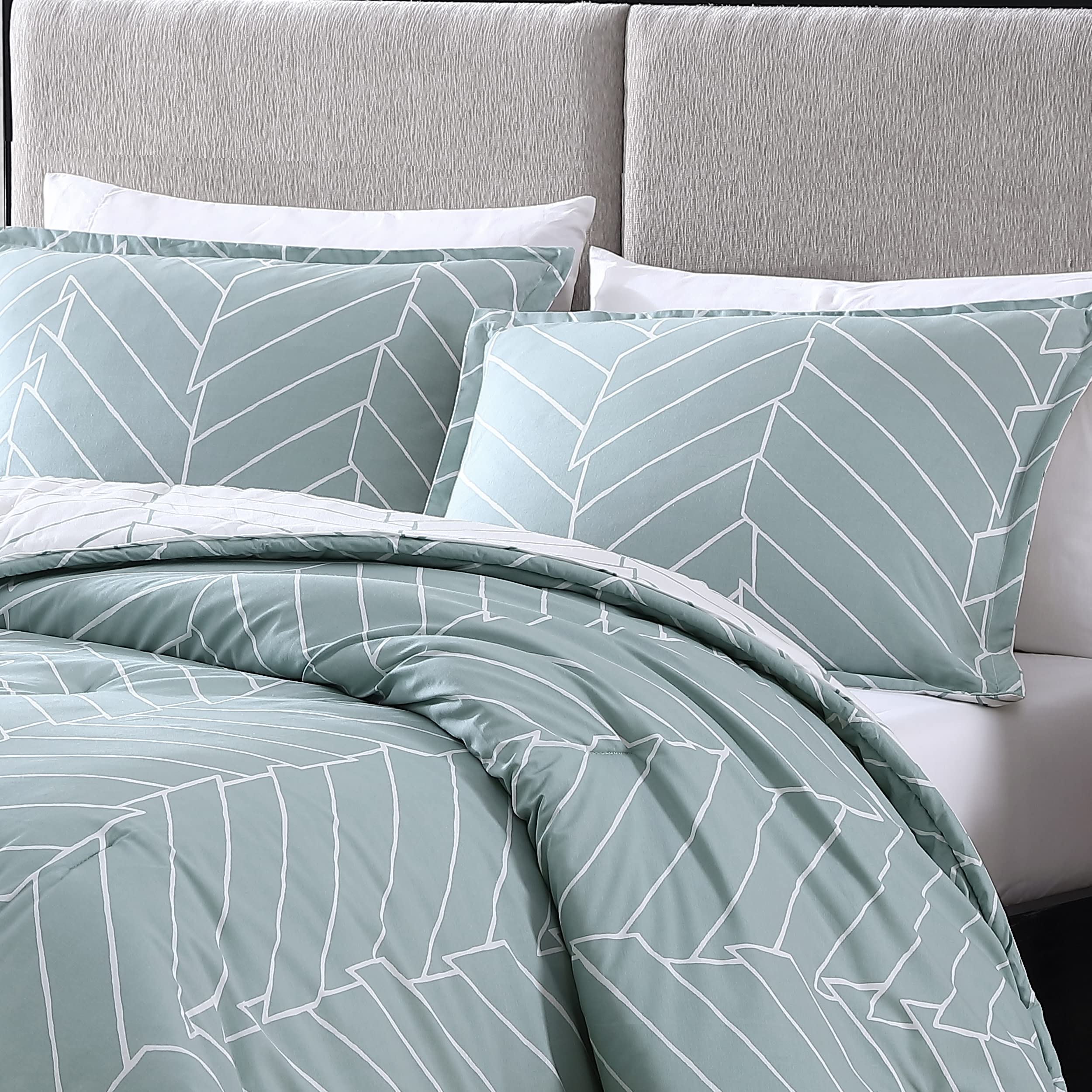King Size Reversible Cotton Comforter Set with Matching Shams - Modern Ceres Mint Bedding Collection | Perfect for Master Bedroom & Guest Room Decor