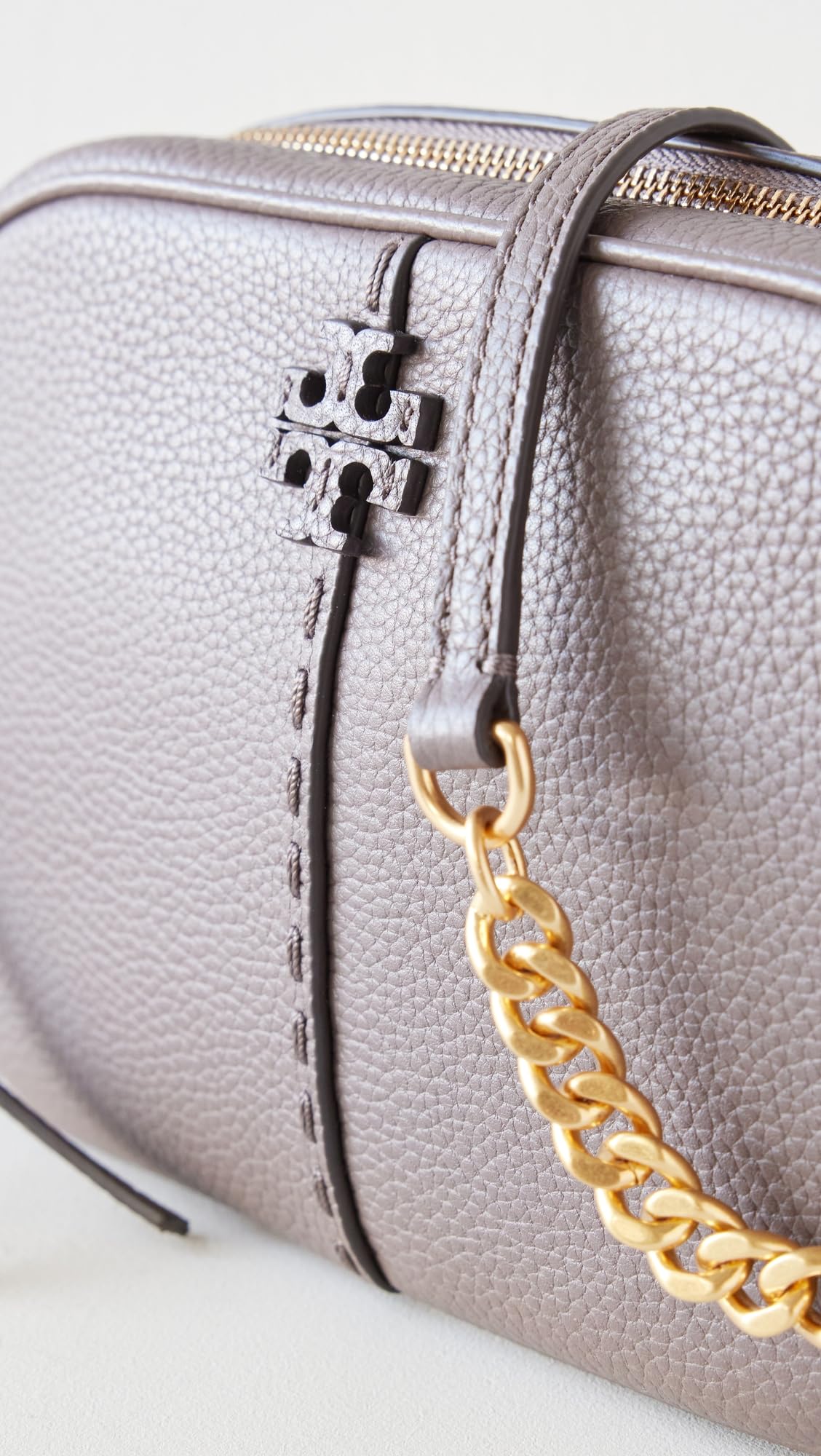 Tory Burch Women's McGraw Camera Bag - Stylish Leather Crossbody Purse for Everyday Use, Travel & Work | Compact Shoulder Bag with Adjustable Strap