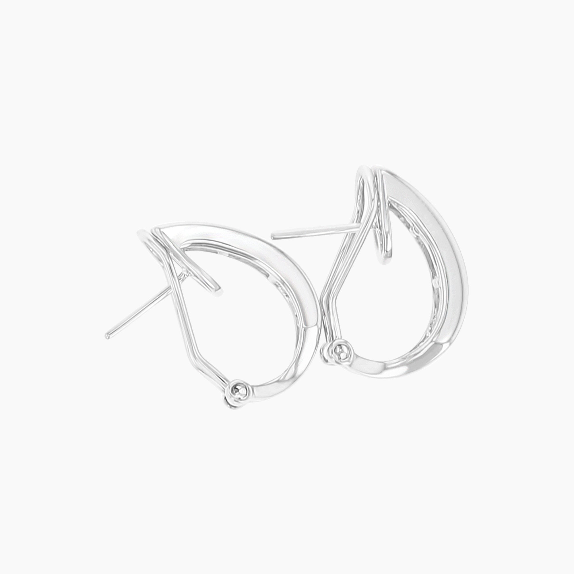 Exquisite Baguette Diamond Omega Clip-On Earrings for Women – Elegant Cubic Zirconia Stud Earrings for Parties, Weddings & Special Occasions